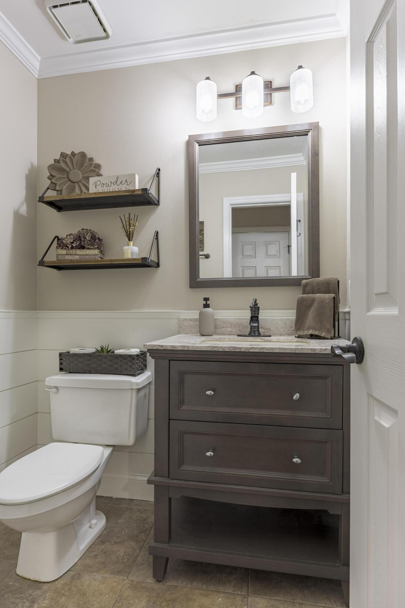 8520 Horseshoe Bend Lane