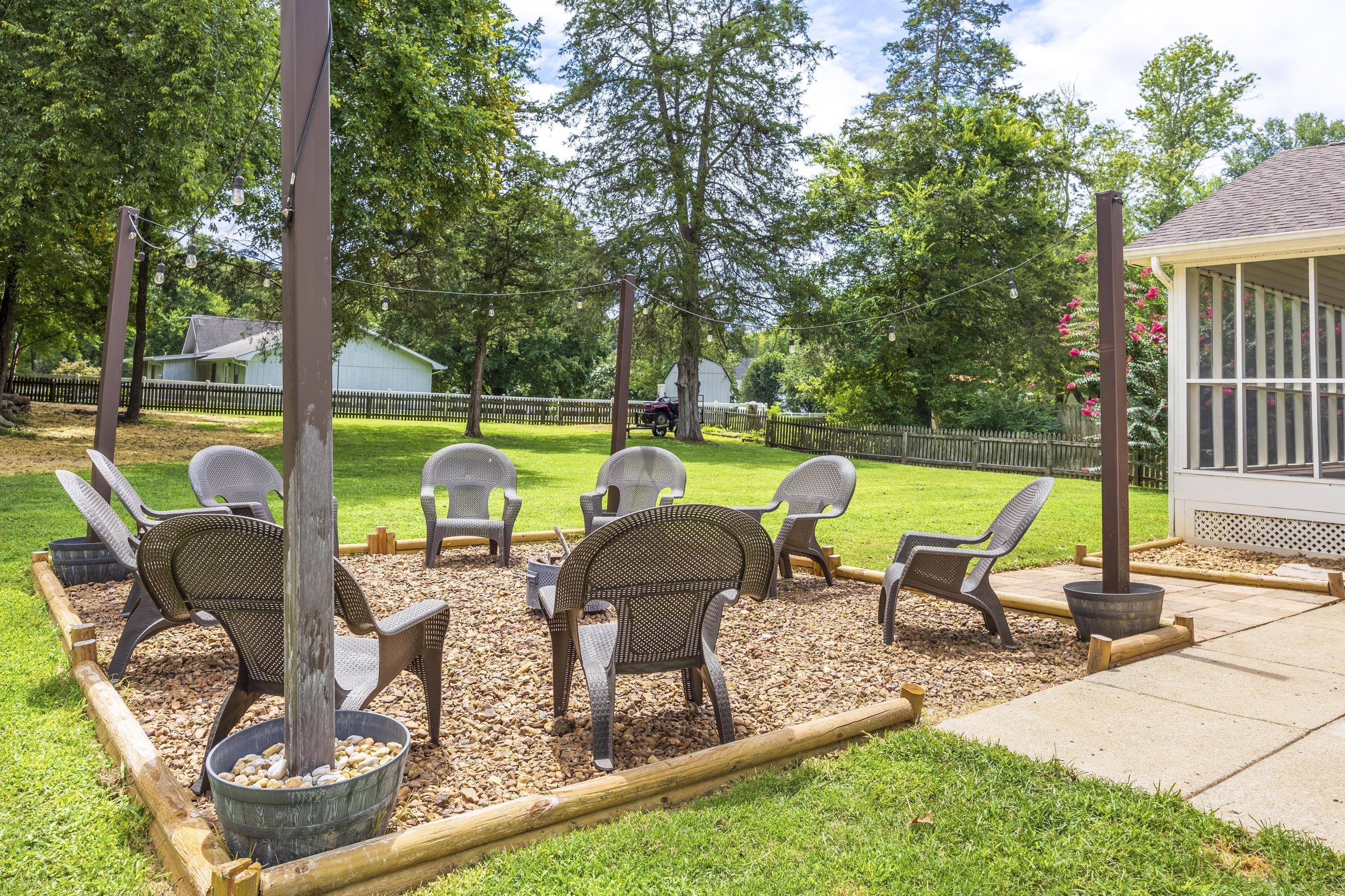 8520 Horseshoe Bend Lane