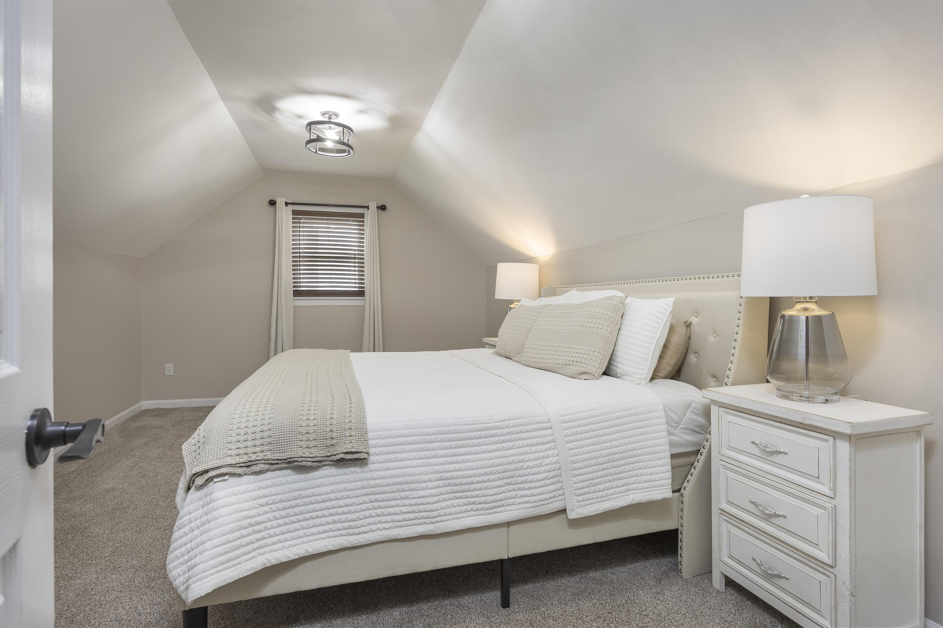 8520 Horseshoe Bend Lane