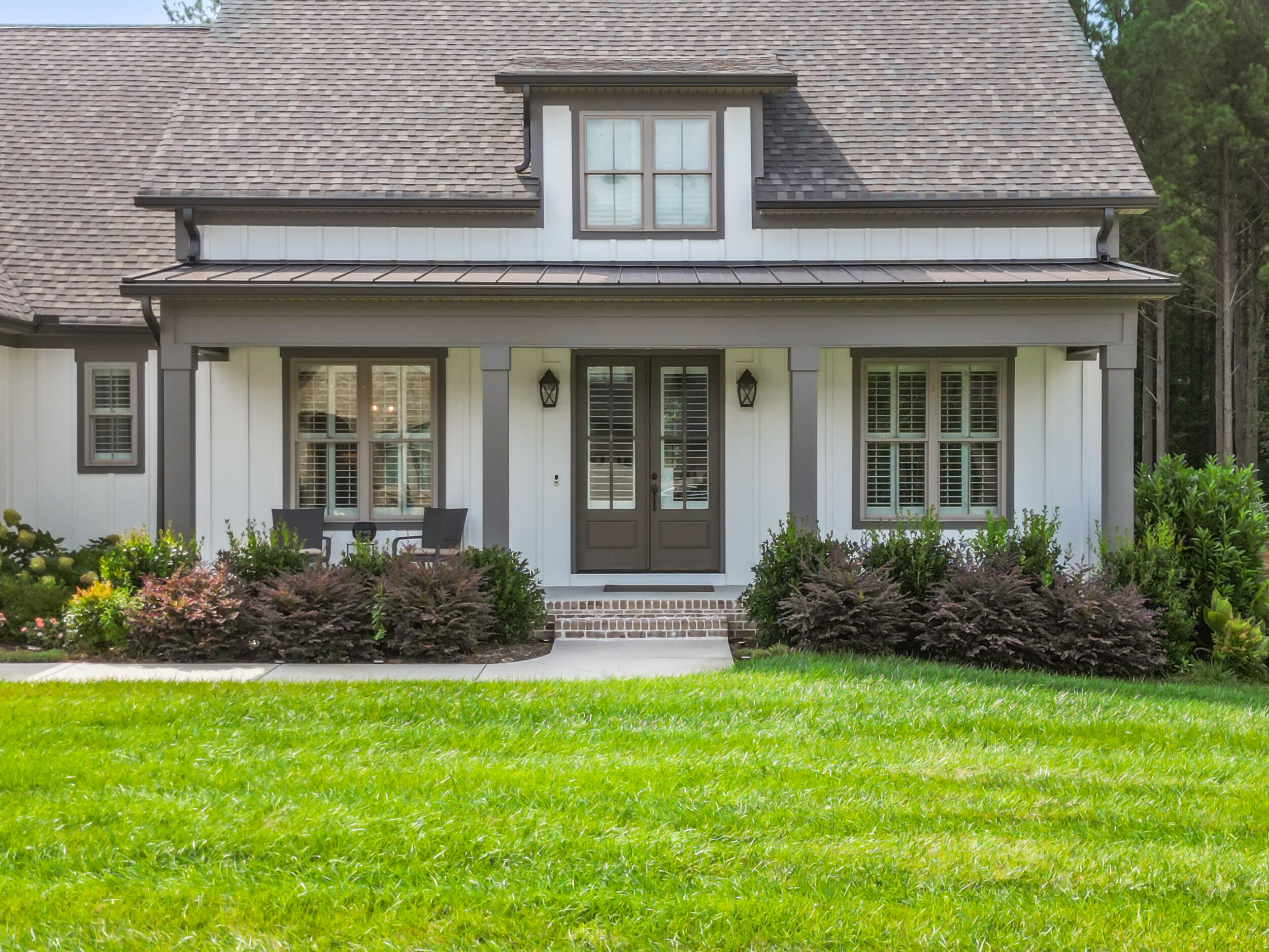 813 Equestrian Drive