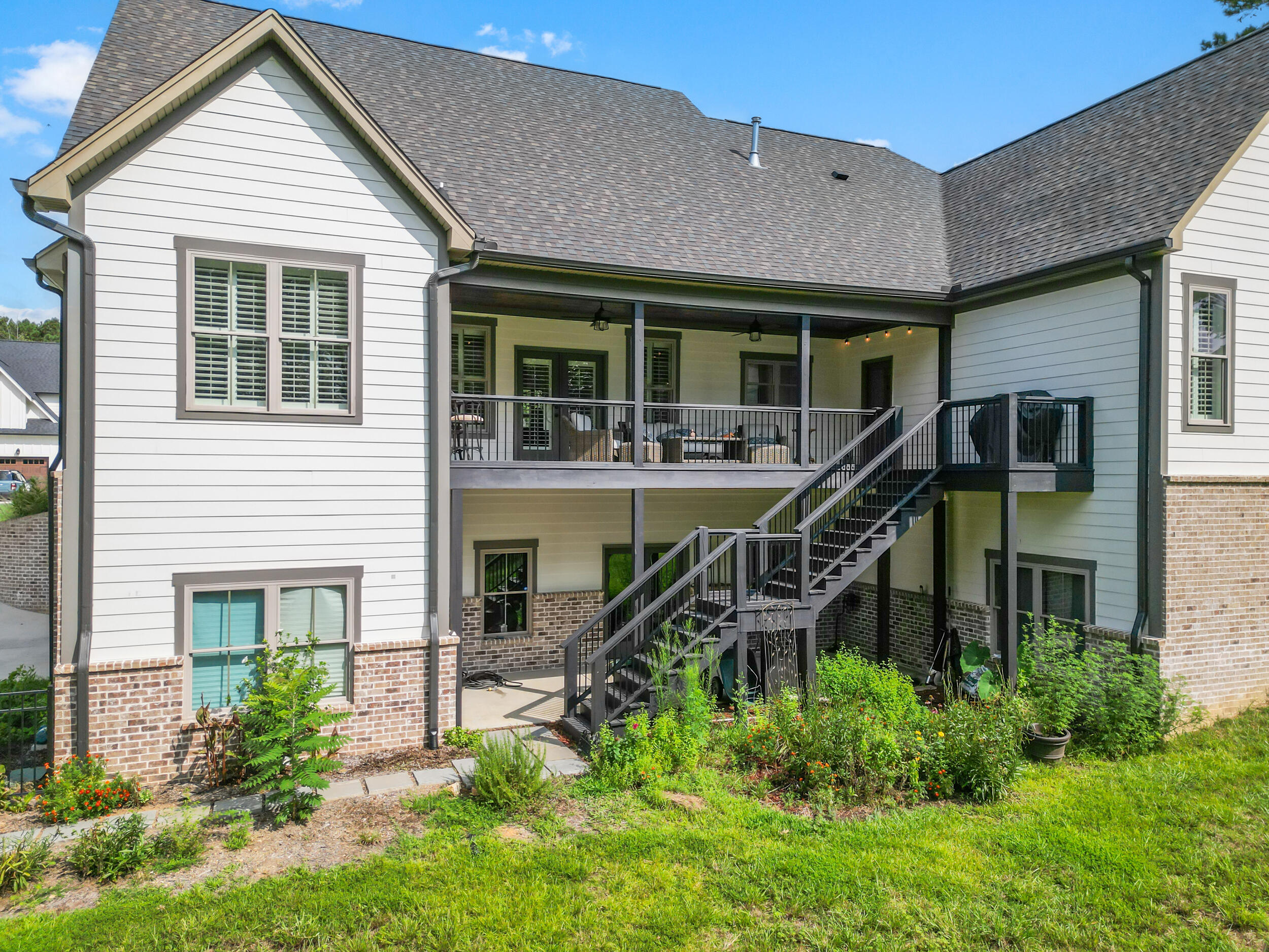 813 Equestrian Drive