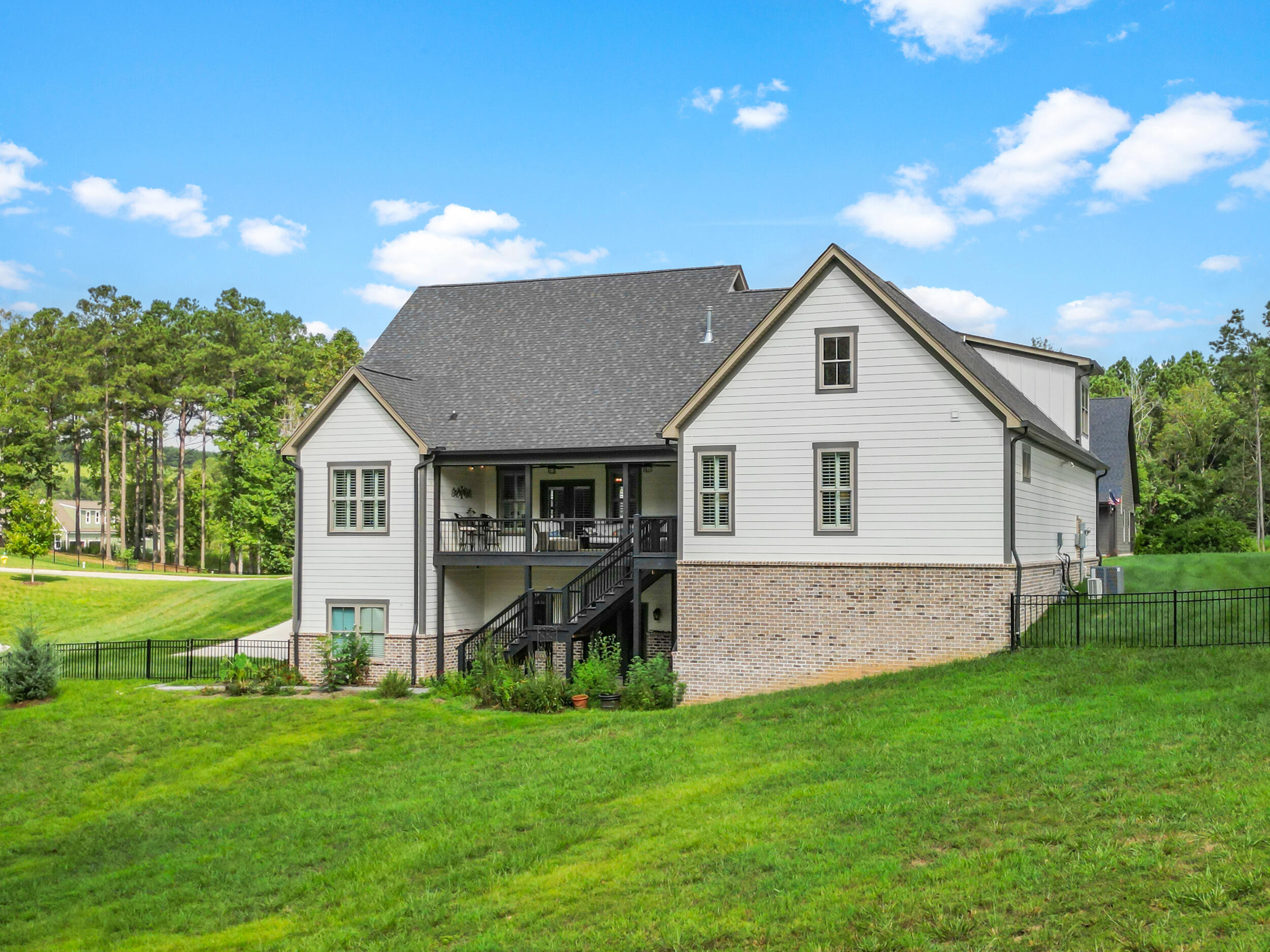 813 Equestrian Drive