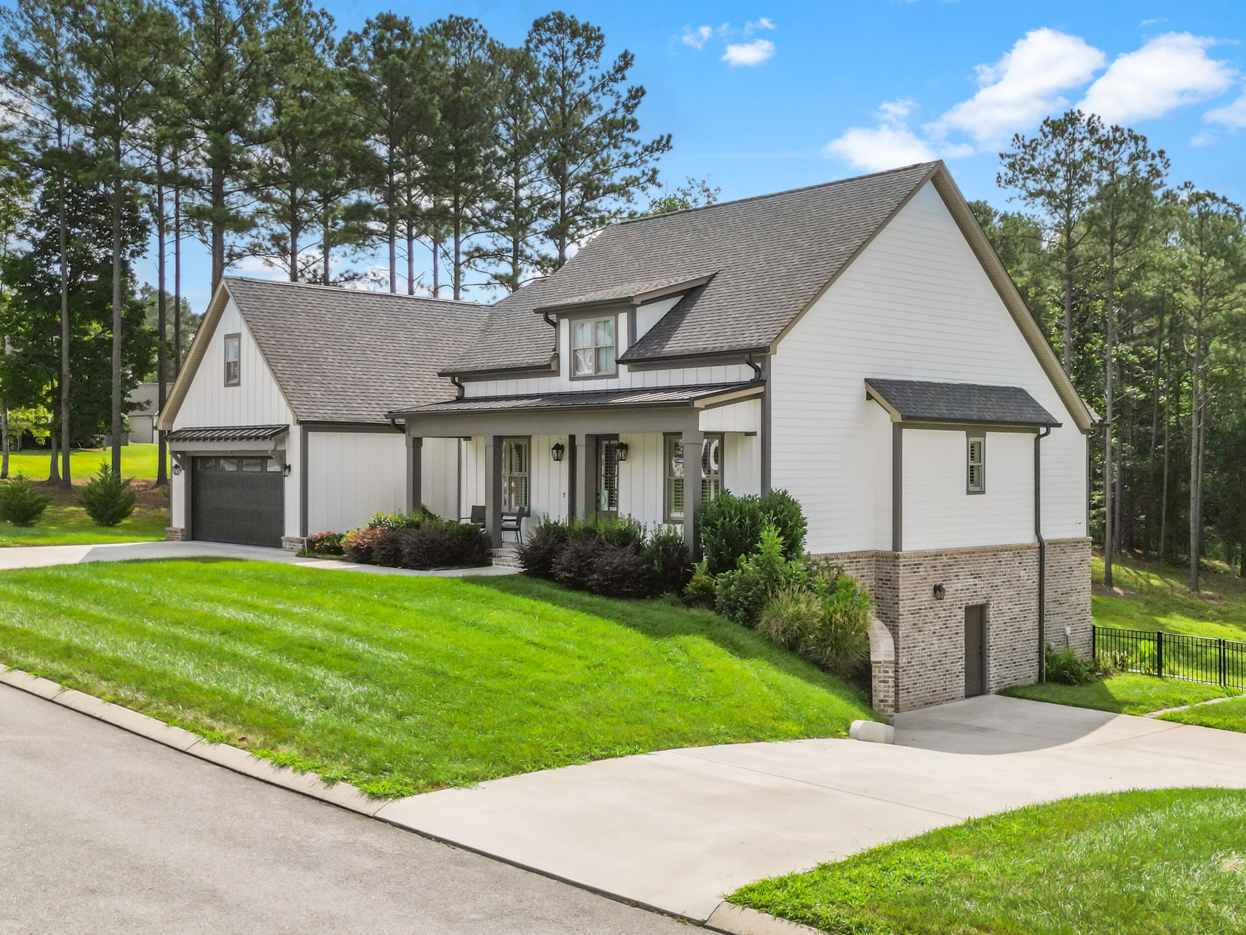 813 Equestrian Drive