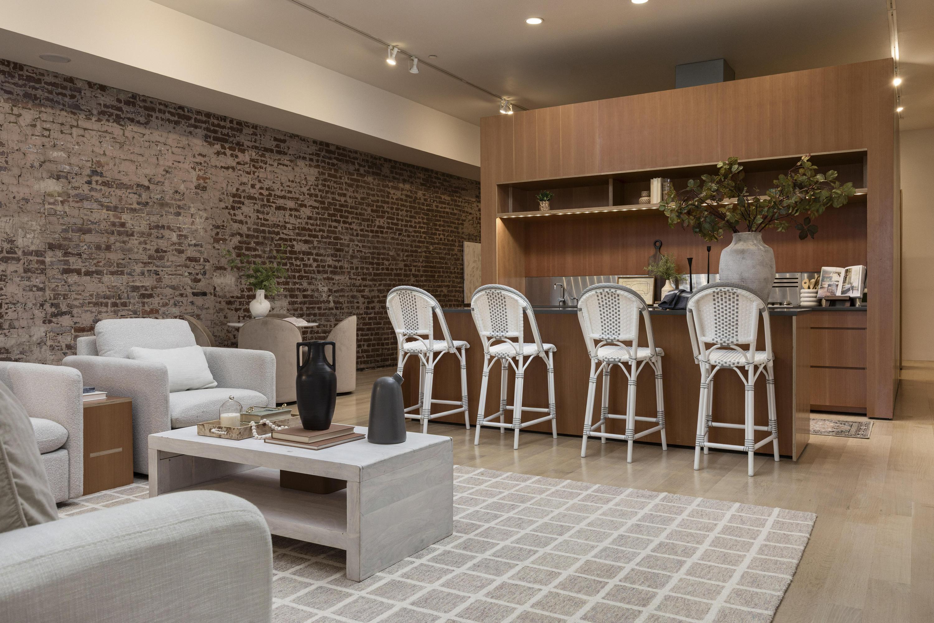 55 E Main Street, 204