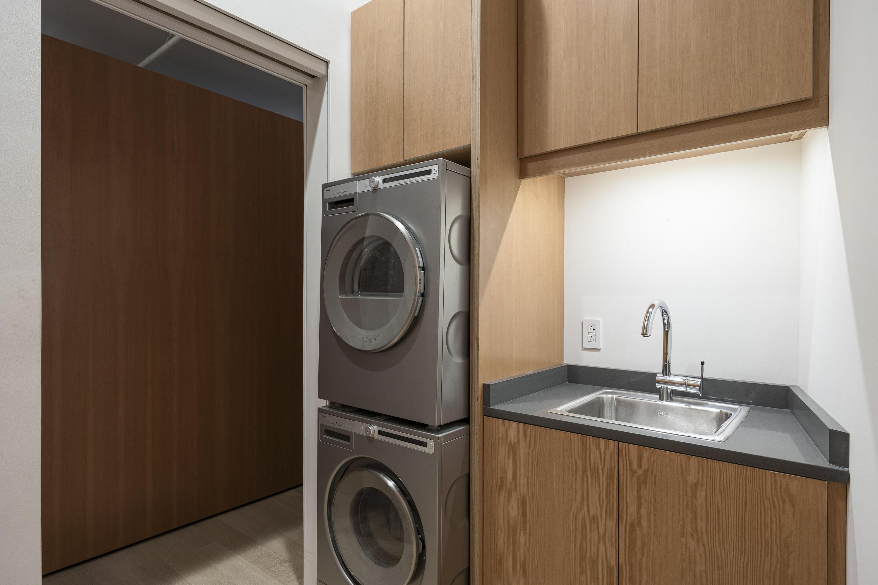 55 E Main Street, 204