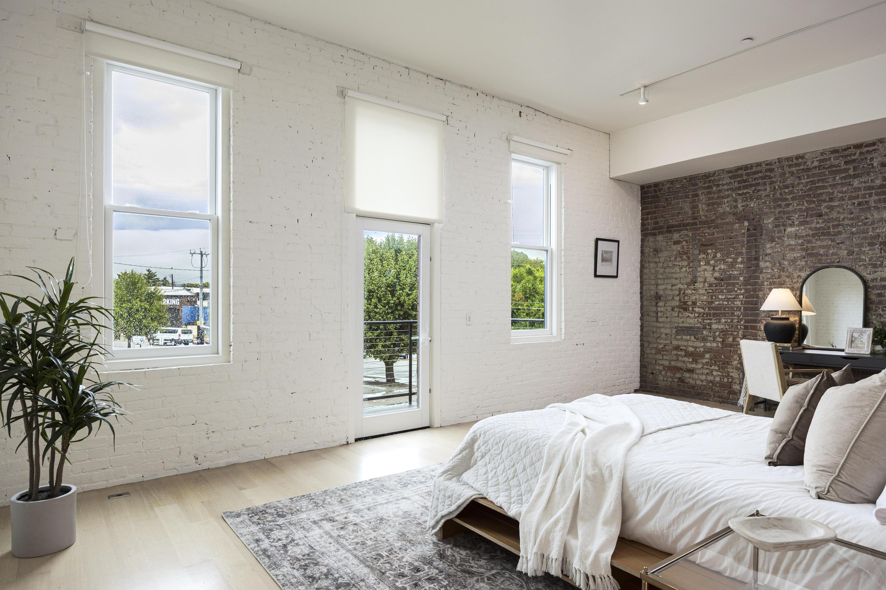 55 E Main Street, 204