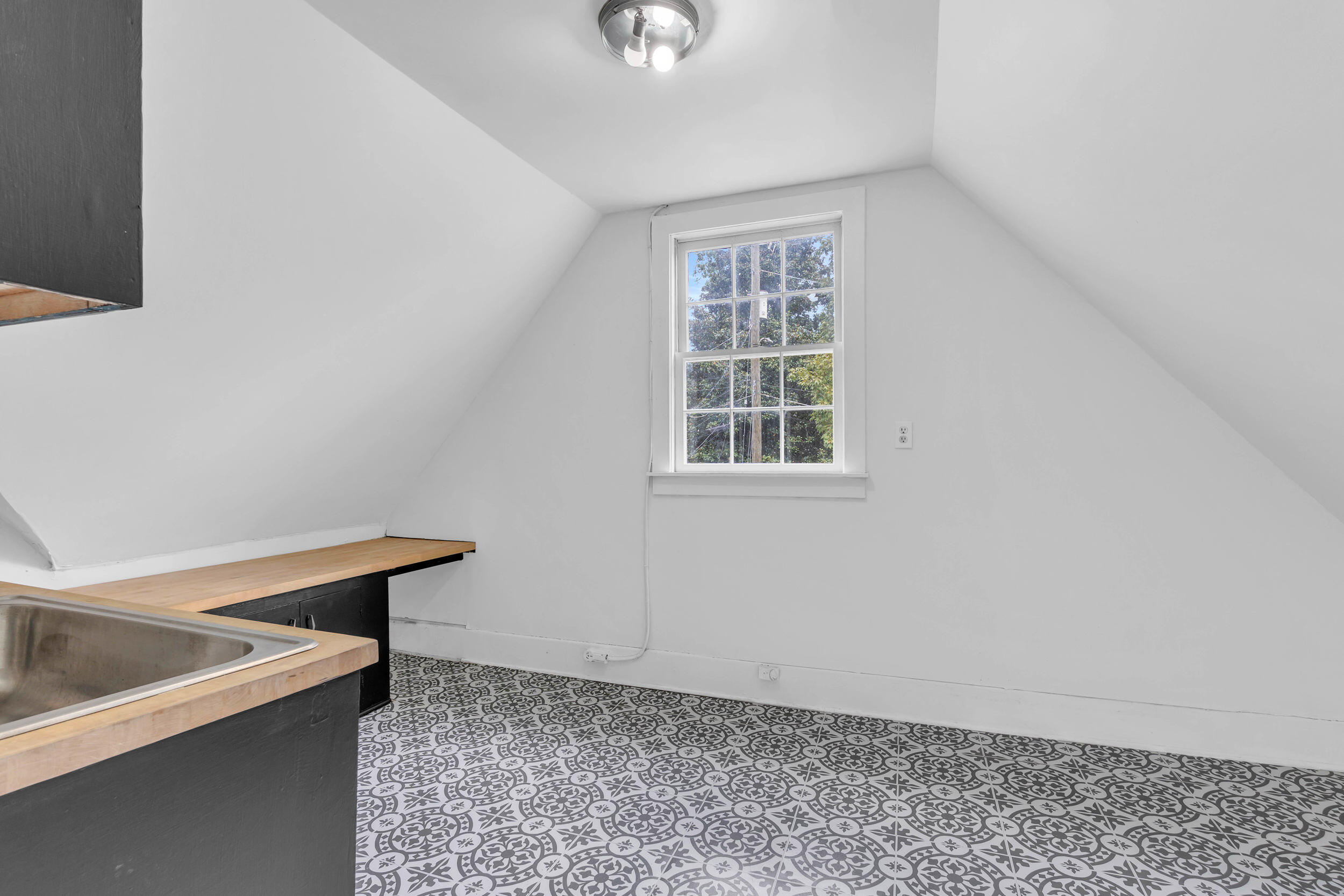 3440 Alta Vista Drive