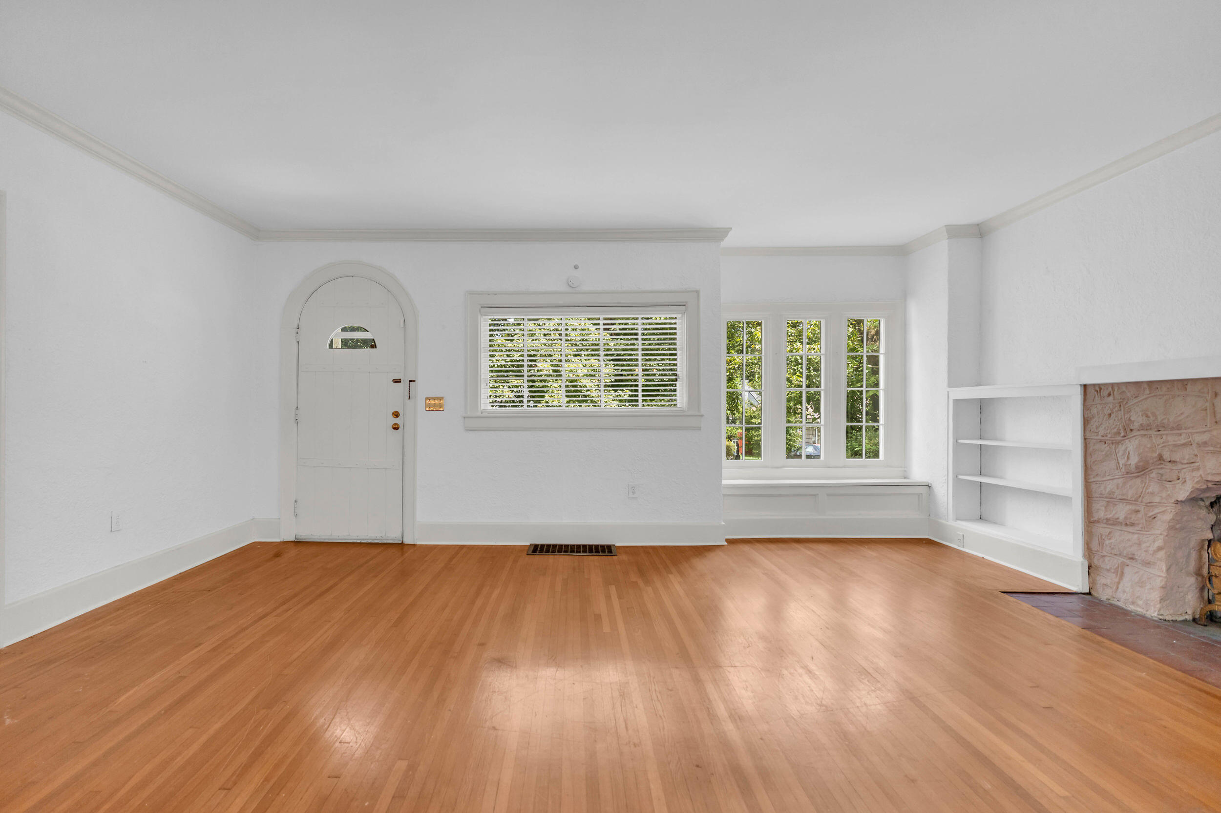 3440 Alta Vista Drive