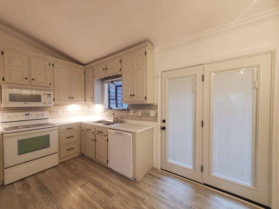 9133 Hunters Bend Circle