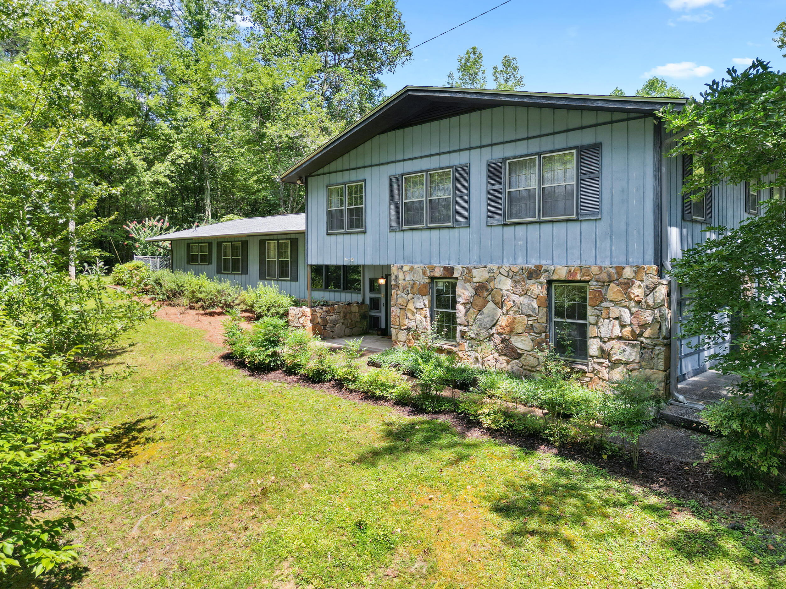 1781 Halls Valley Road