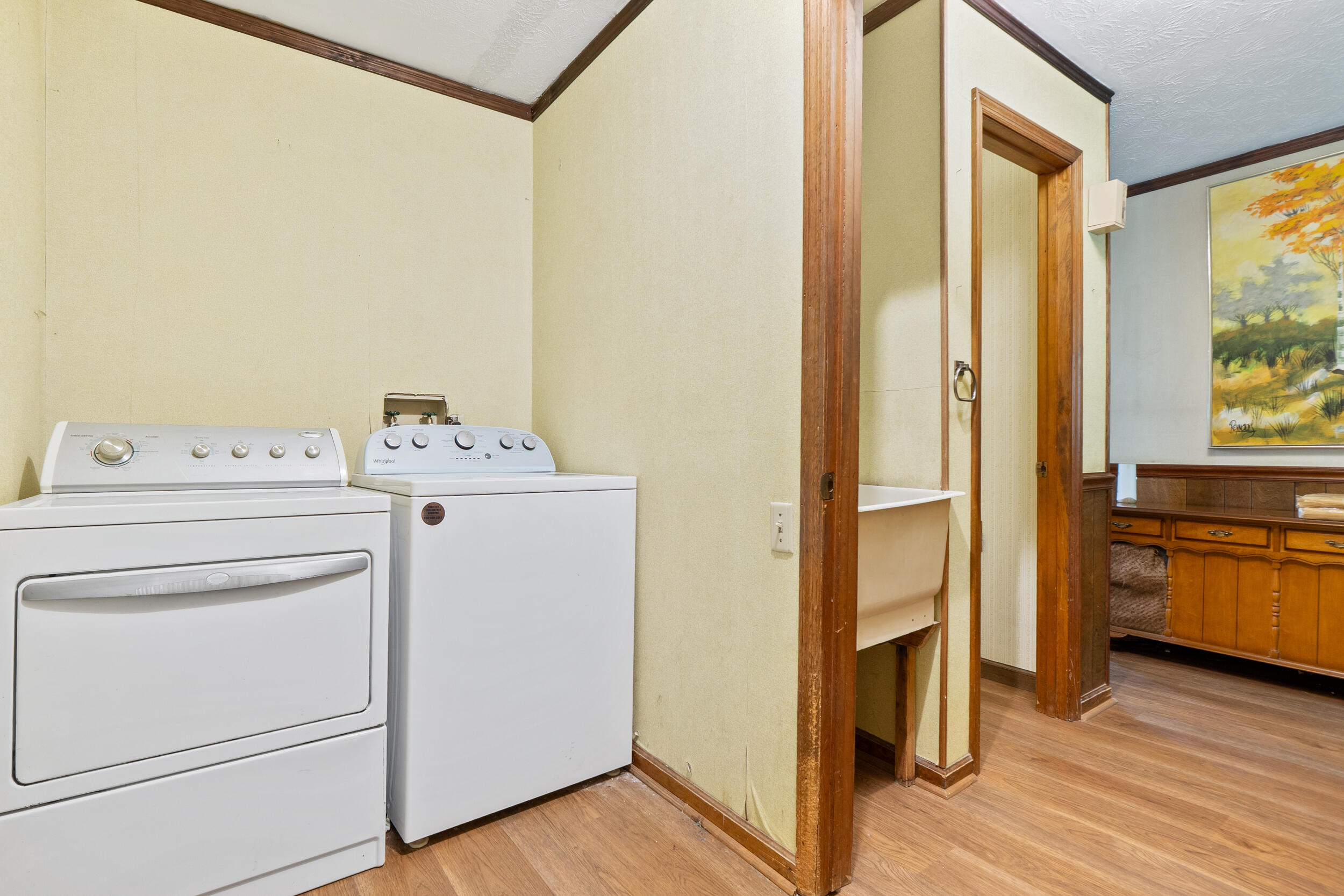 1781 Halls Valley Road