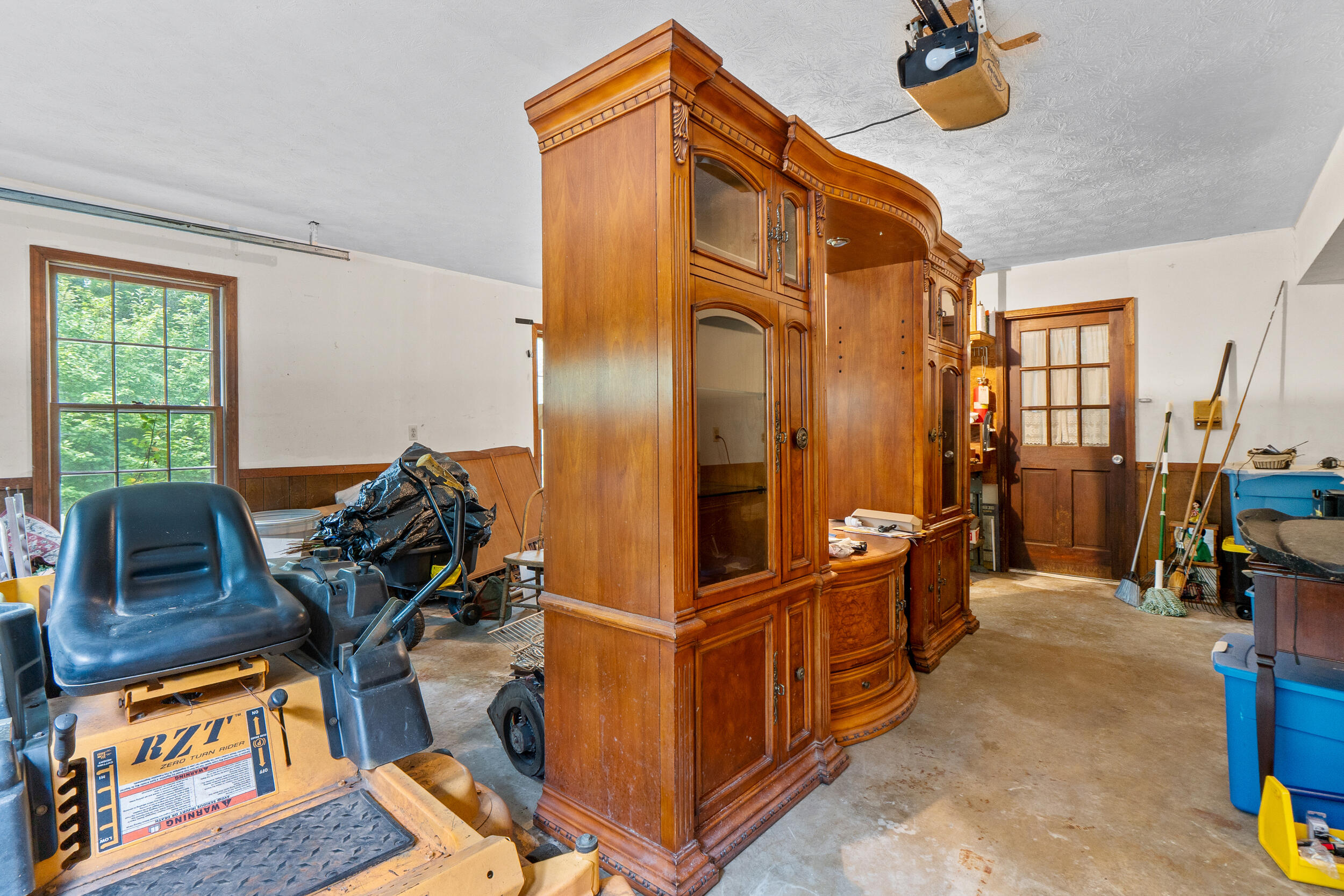 1781 Halls Valley Road