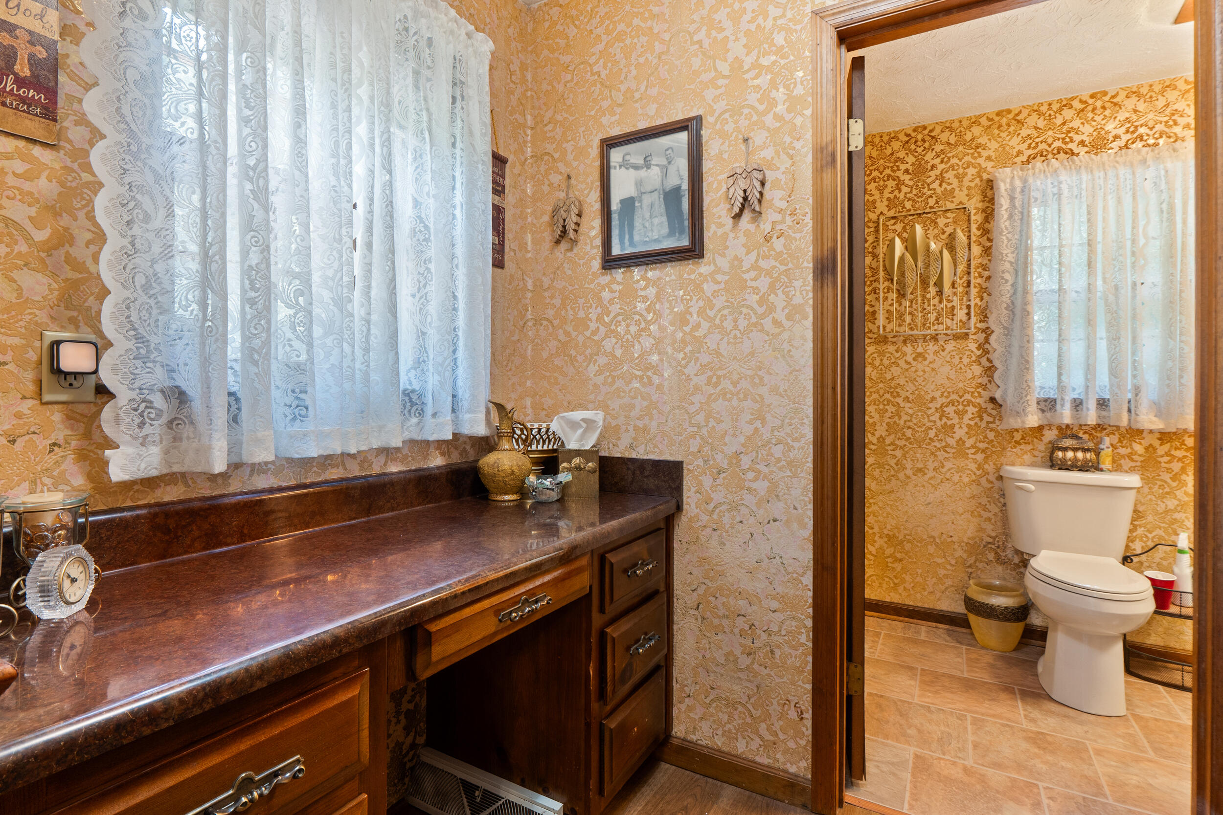 1781 Halls Valley Road