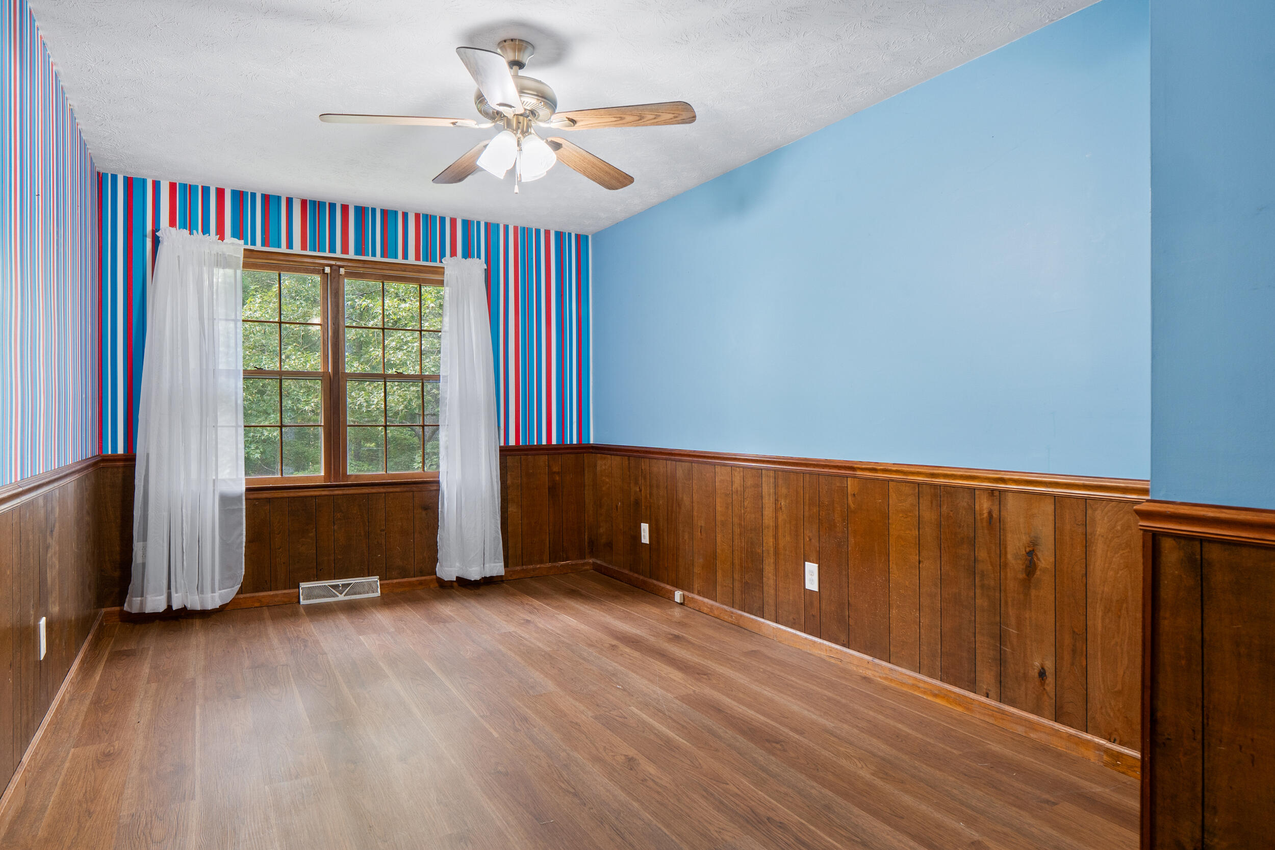 1781 Halls Valley Road