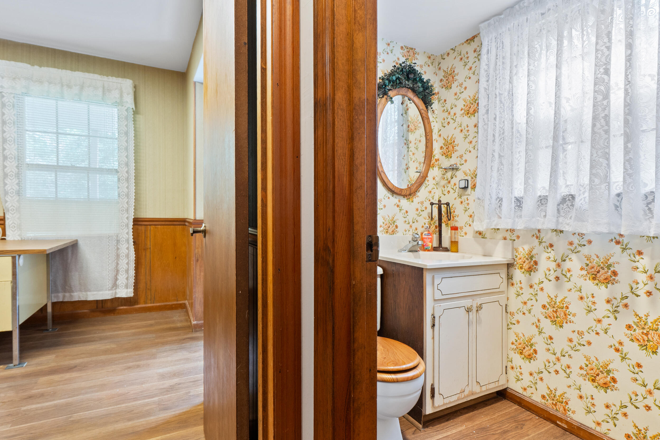 1781 Halls Valley Road