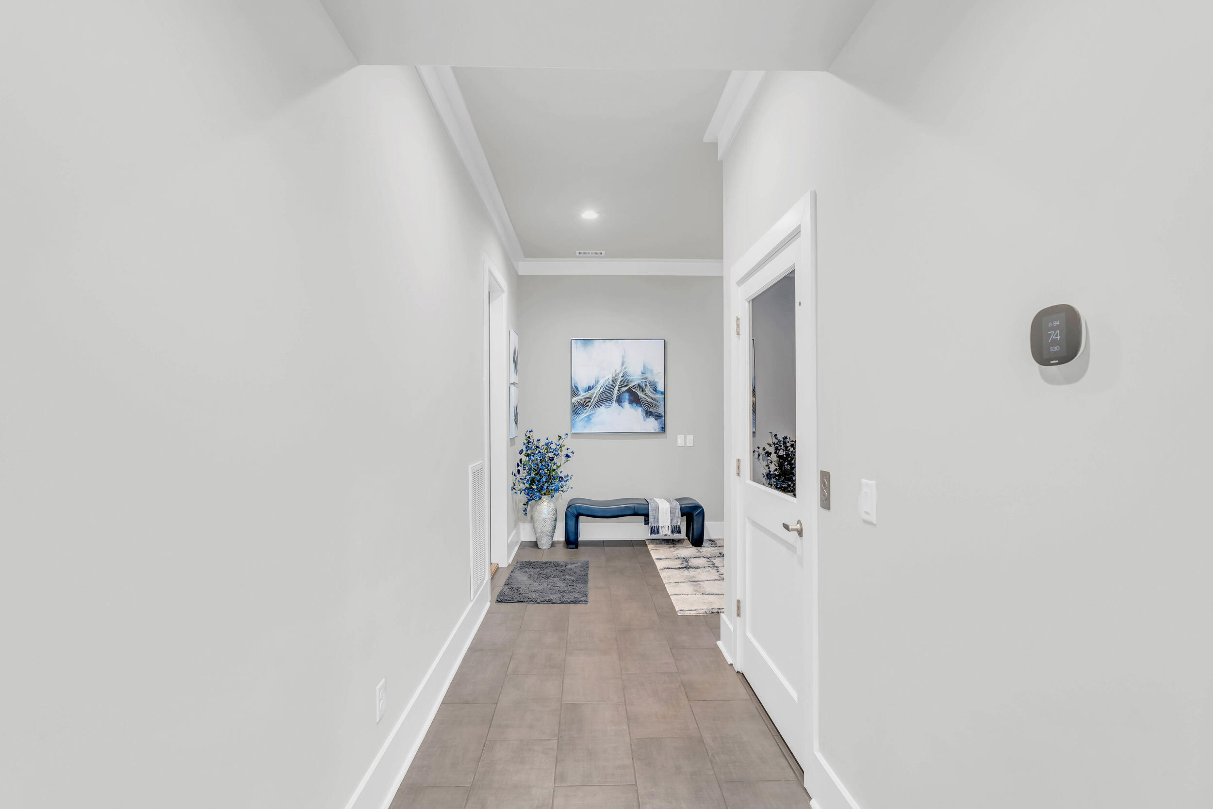 290 Edgewater Way