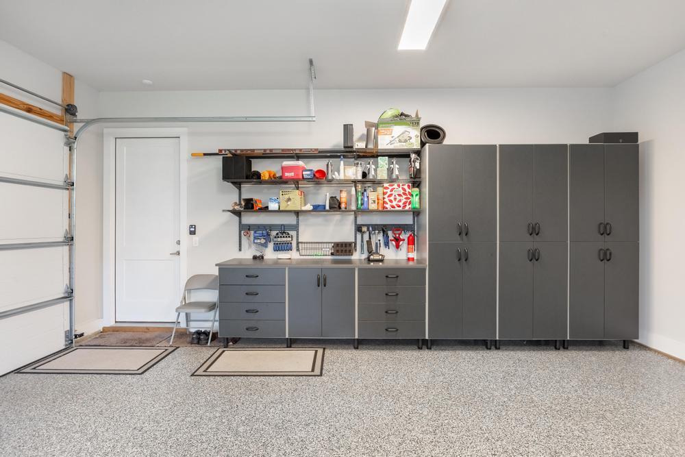290 Edgewater Way