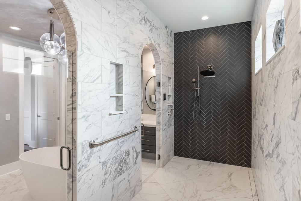 290 Edgewater Way