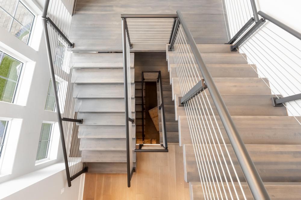290 Edgewater Way