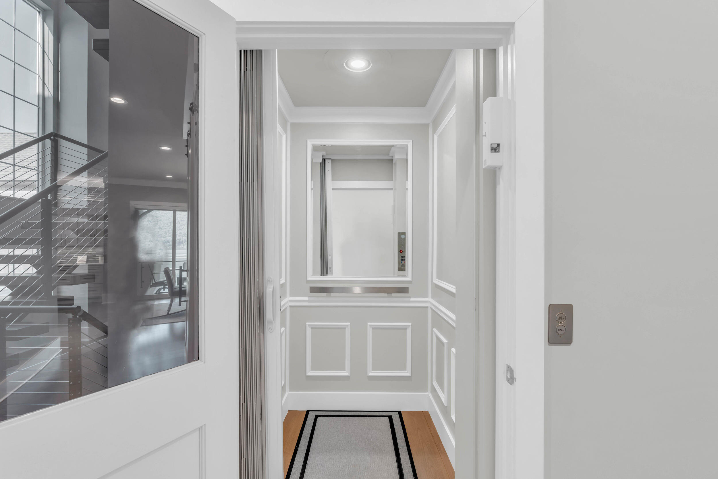 290 Edgewater Way