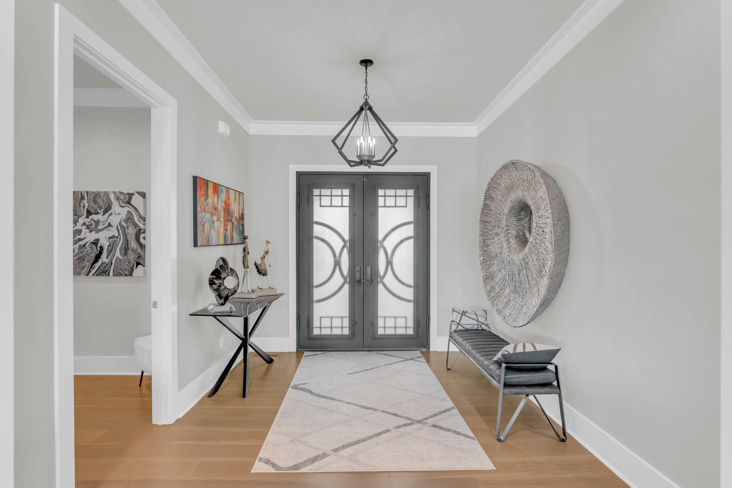 290 Edgewater Way