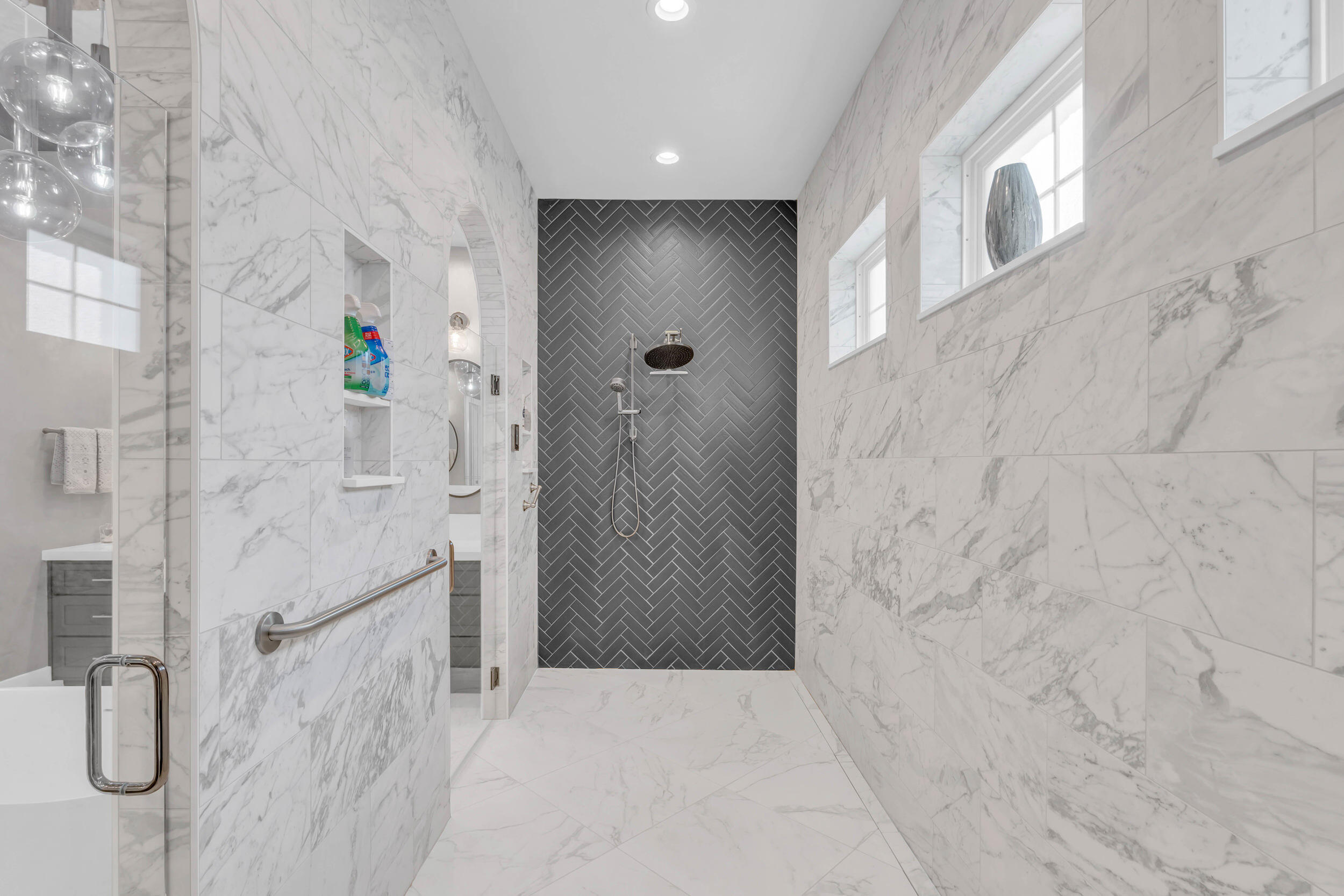 290 Edgewater Way