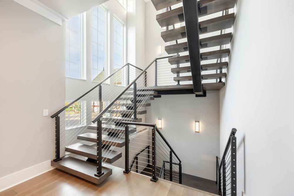 290 Edgewater Way