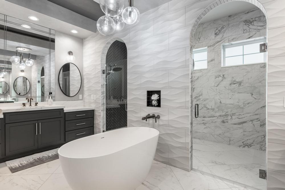 290 Edgewater Way