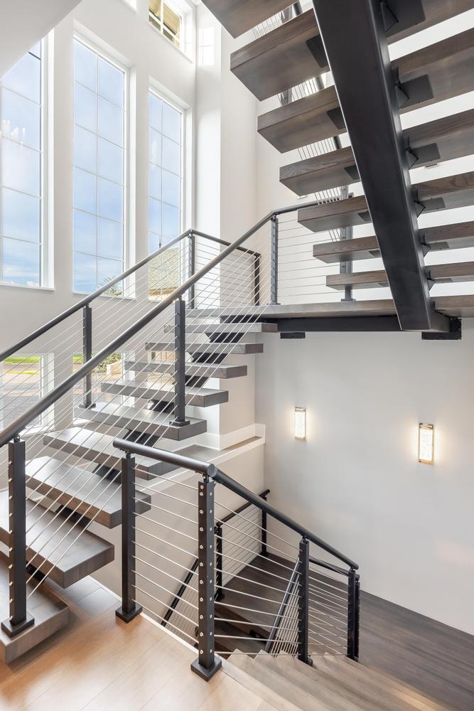 290 Edgewater Way