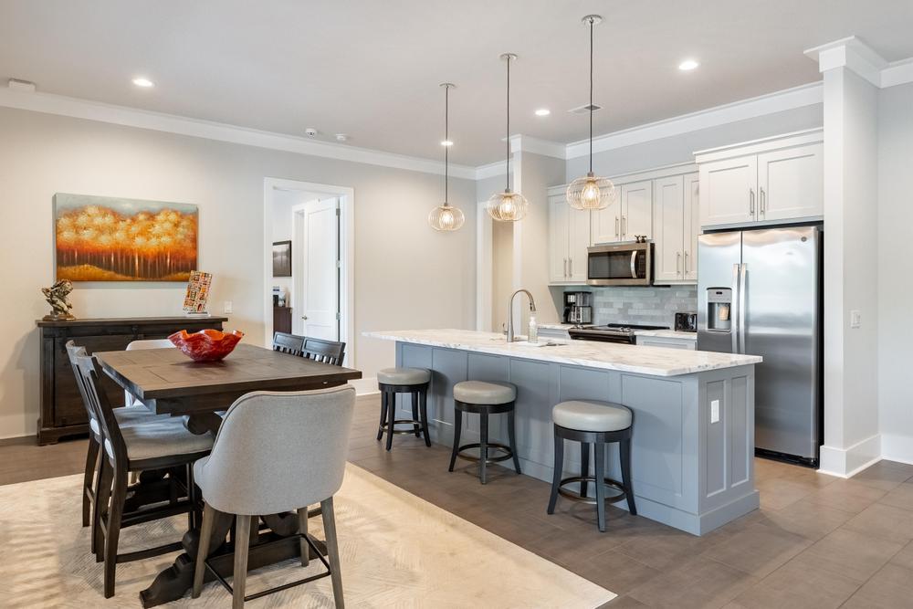 290 Edgewater Way