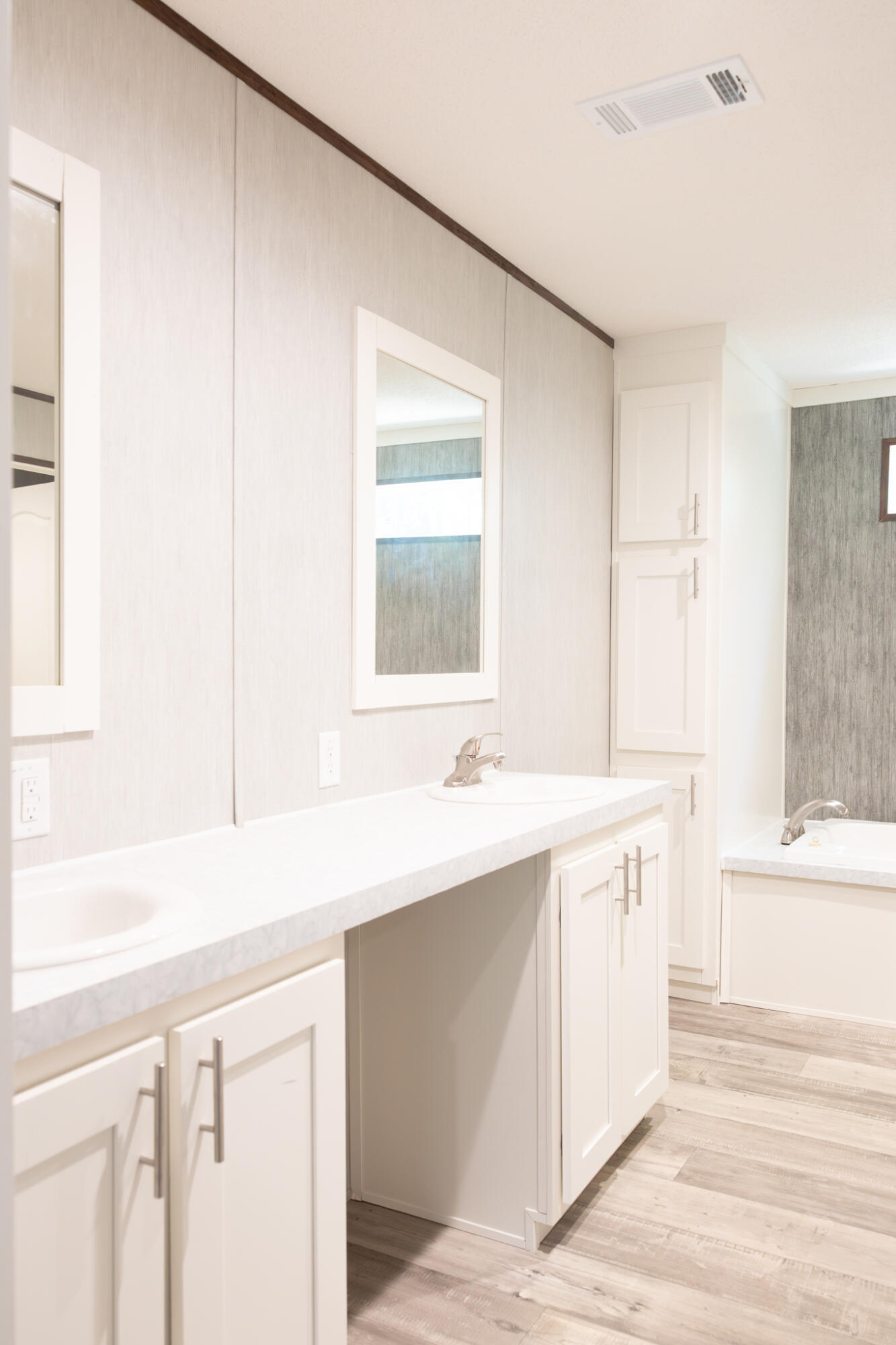 1325 Roach Hollow Road