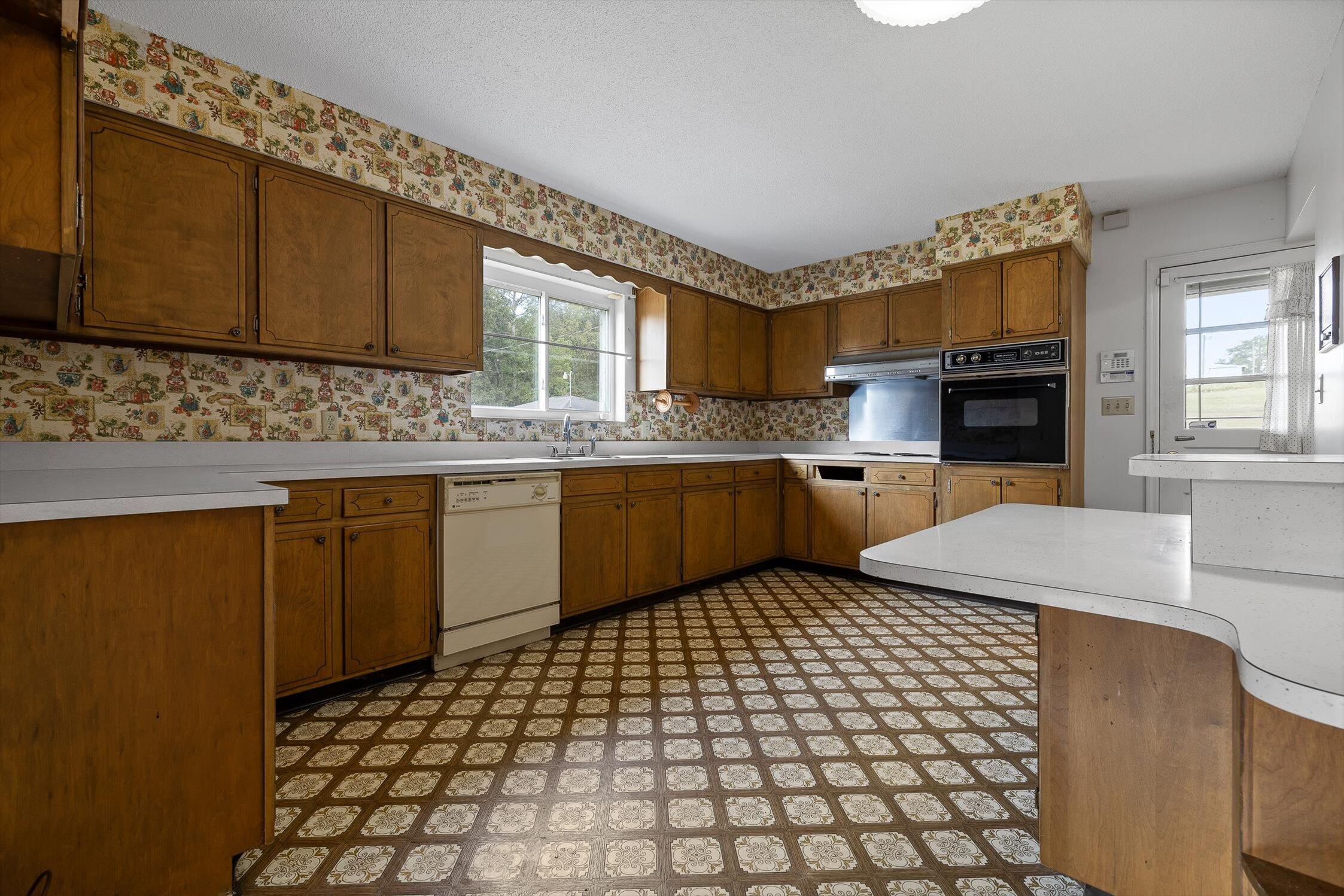 9405 Highway 58