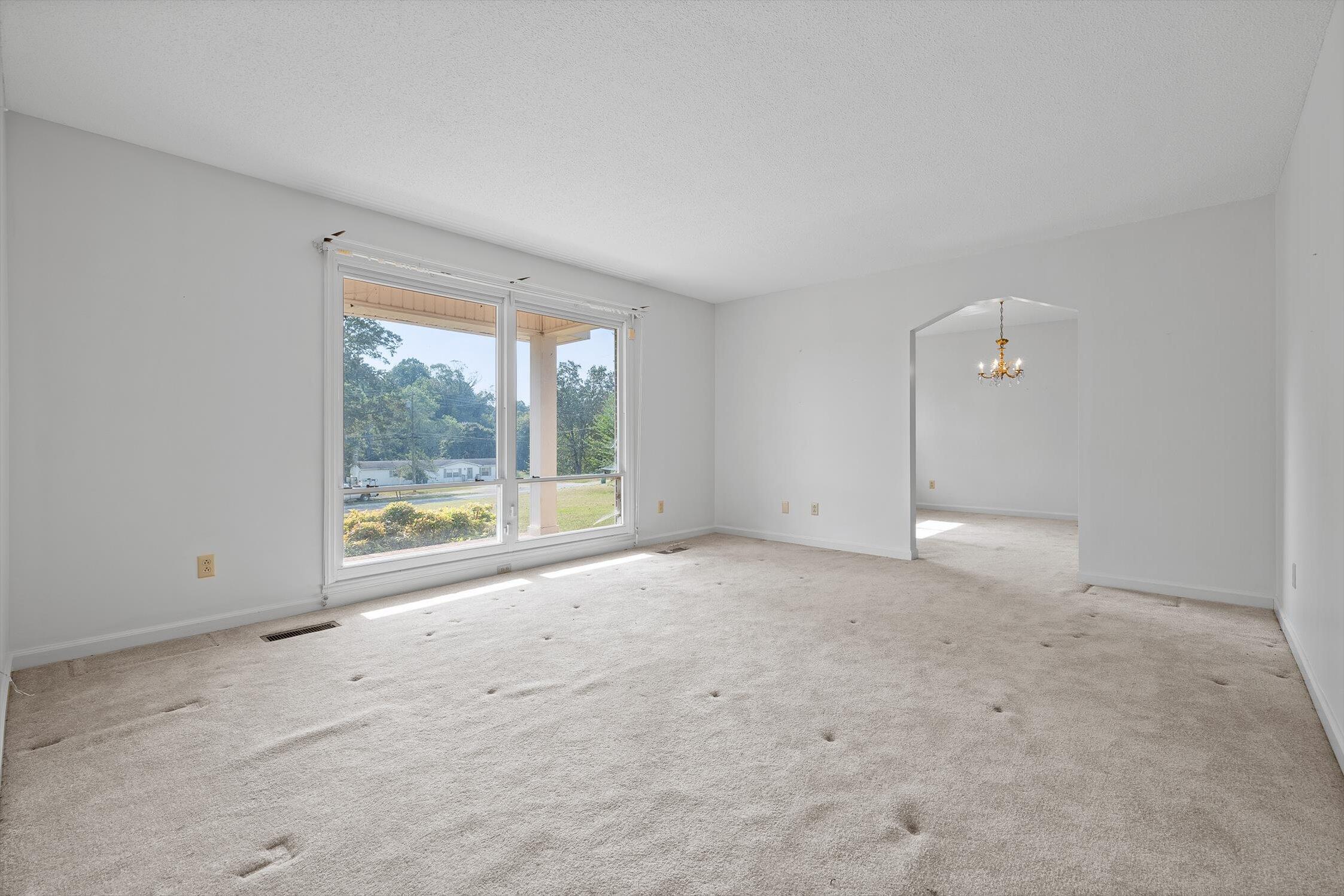 9405 Highway 58