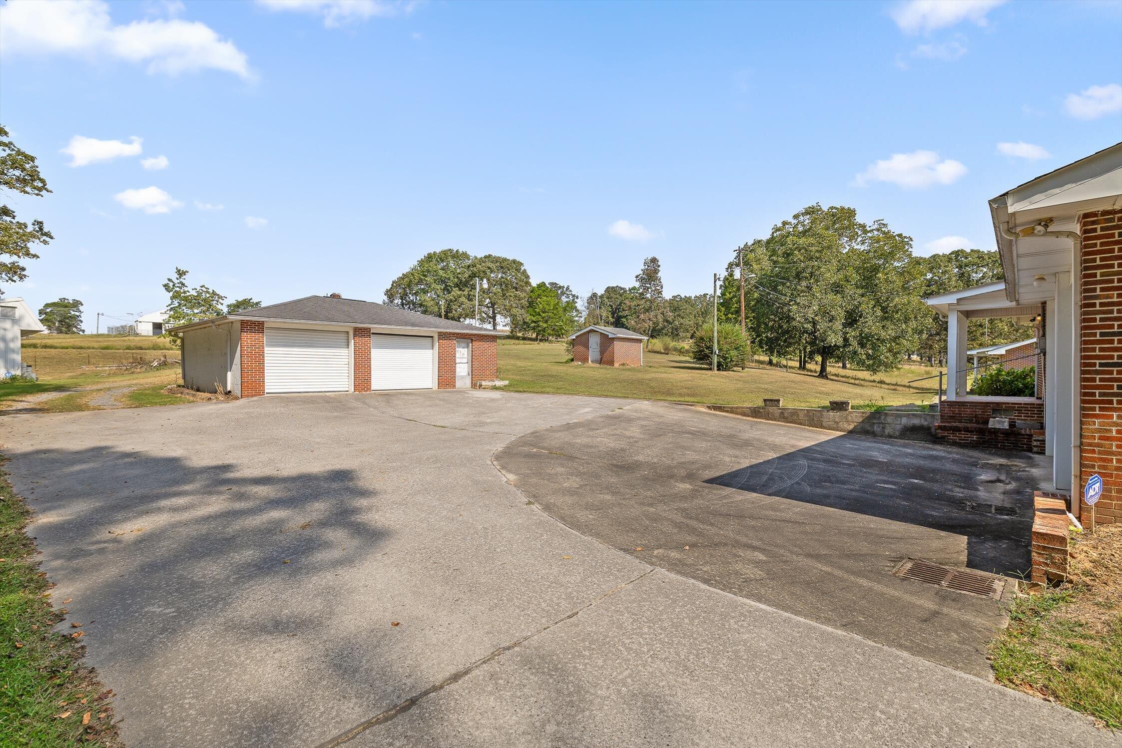 9405 Highway 58