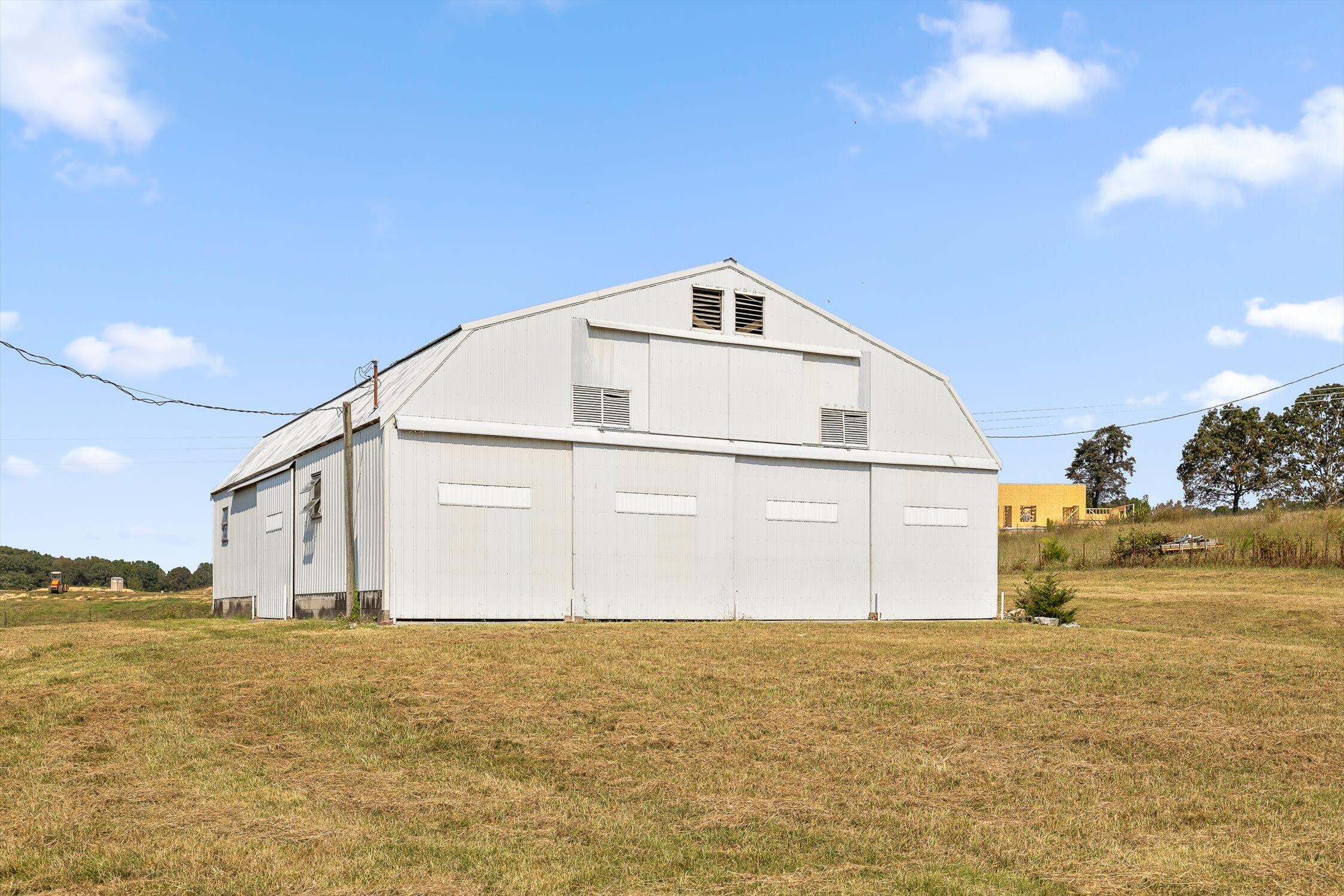 9405 Highway 58