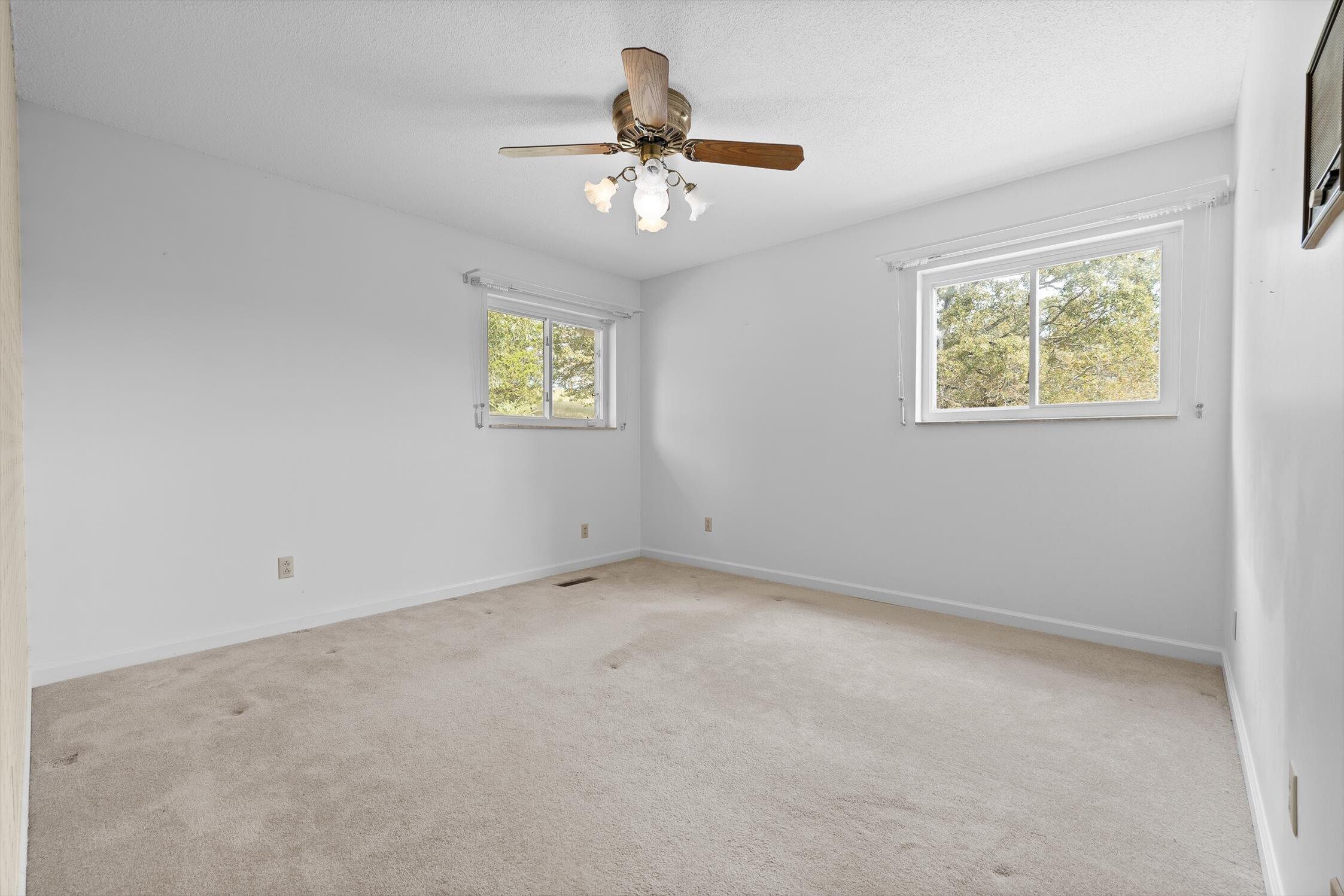 9405 Highway 58