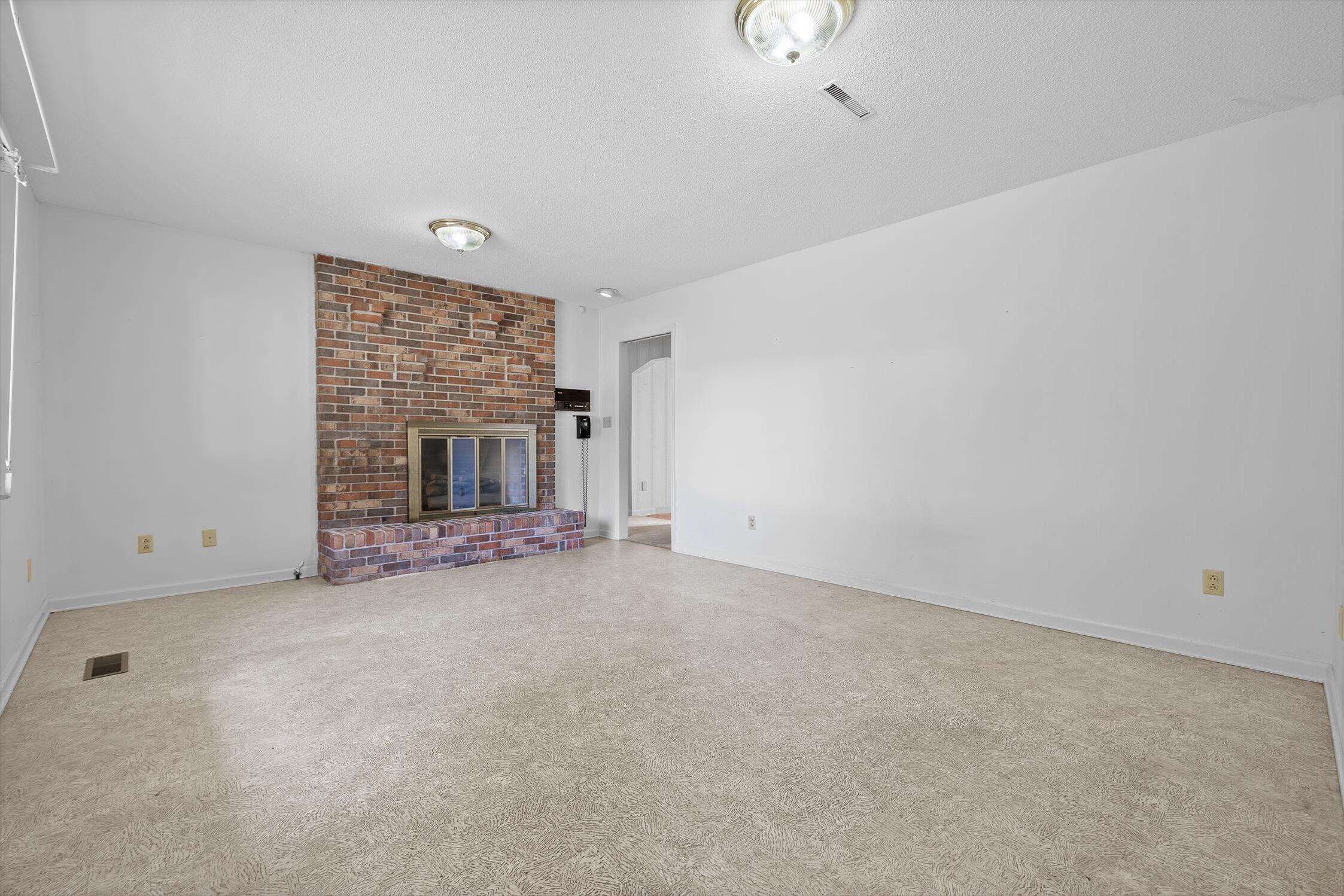 9405 Highway 58