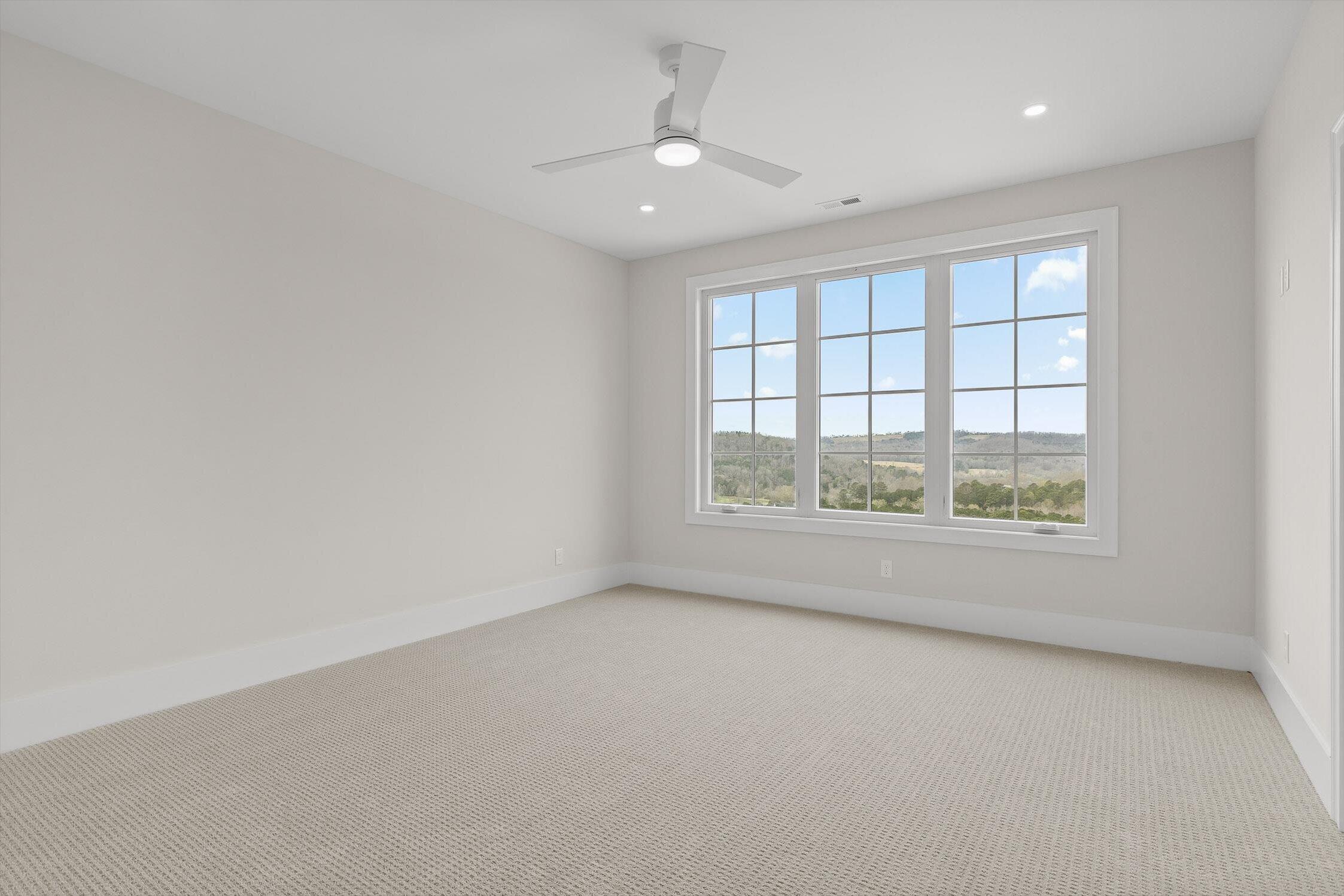 10946 London Tower Place, 64