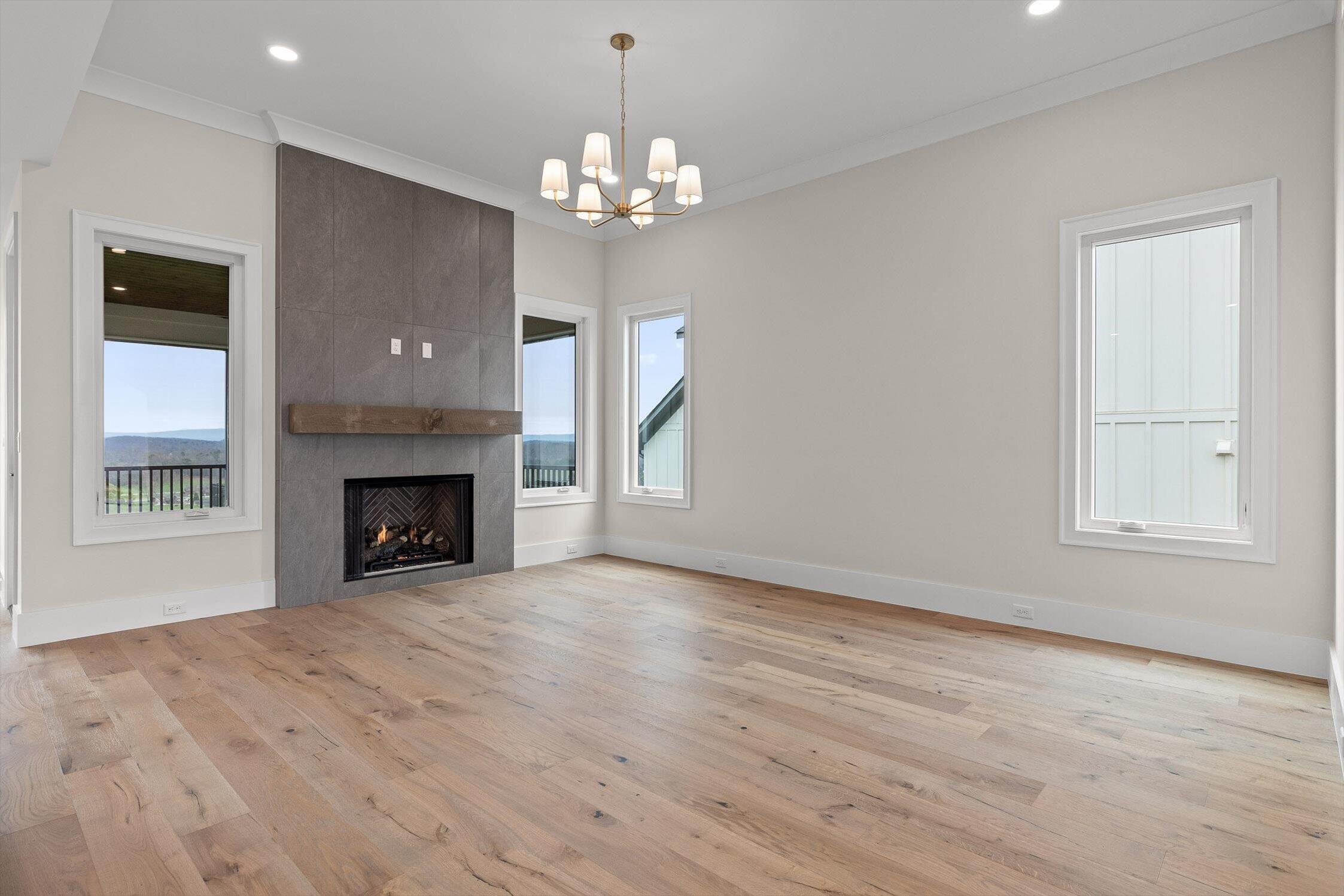 10946 London Tower Place, 64