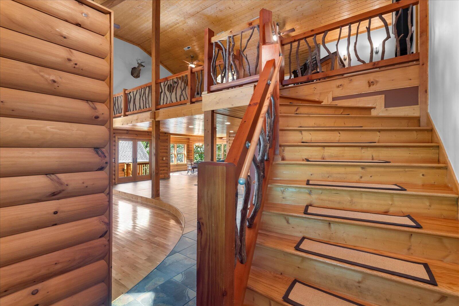 166 Tree House Trail