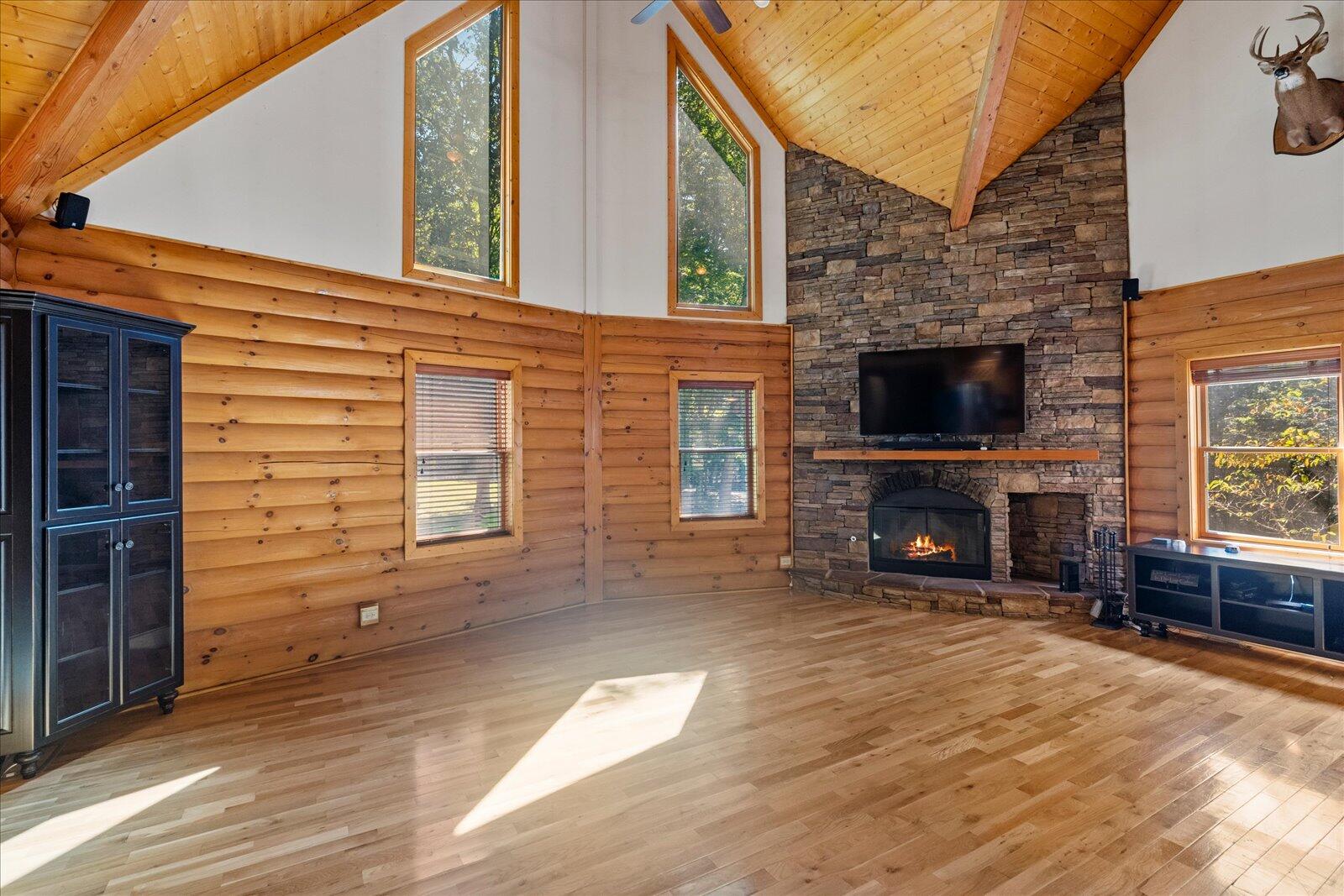 166 Tree House Trail