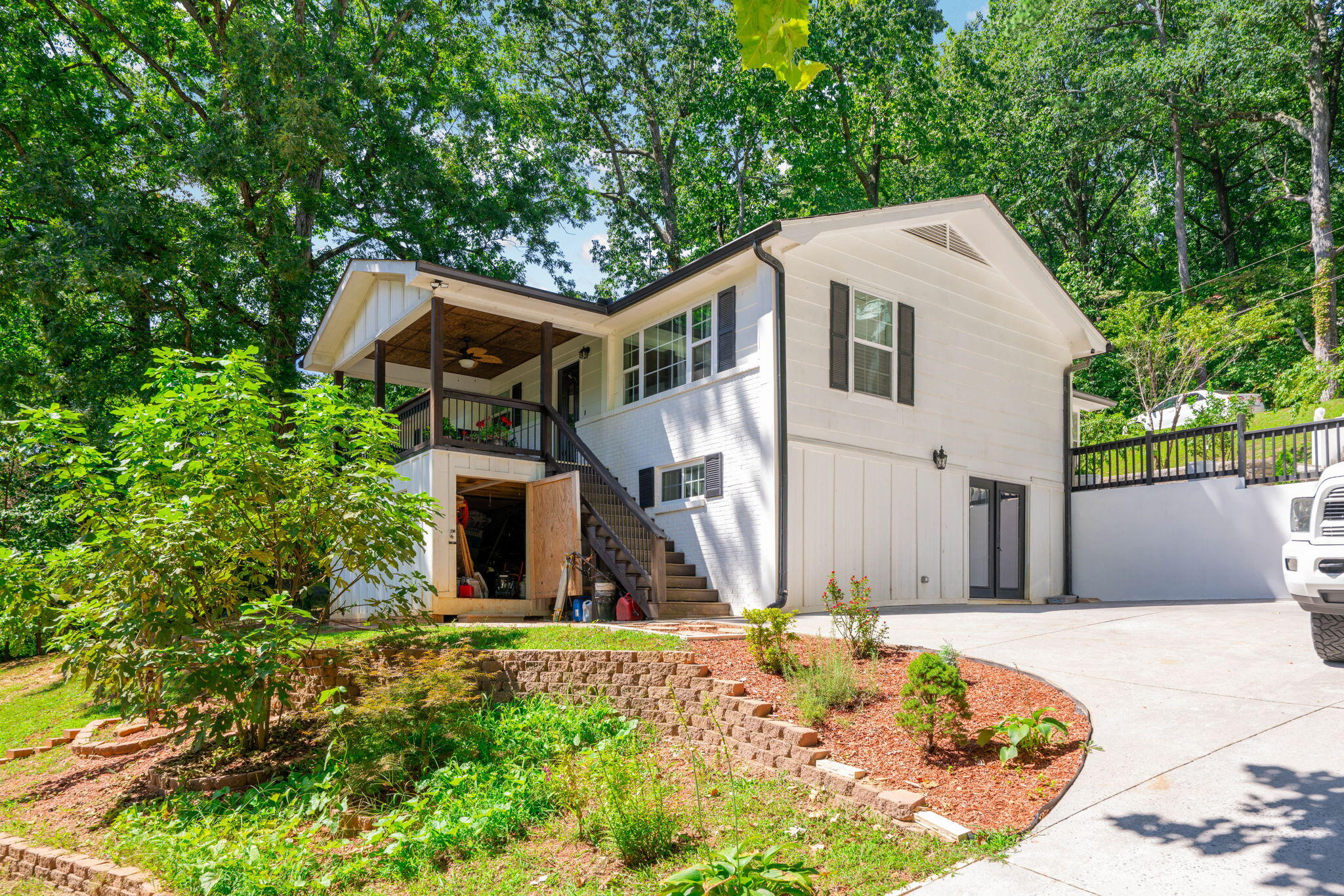 2904 Bryant Drive SW