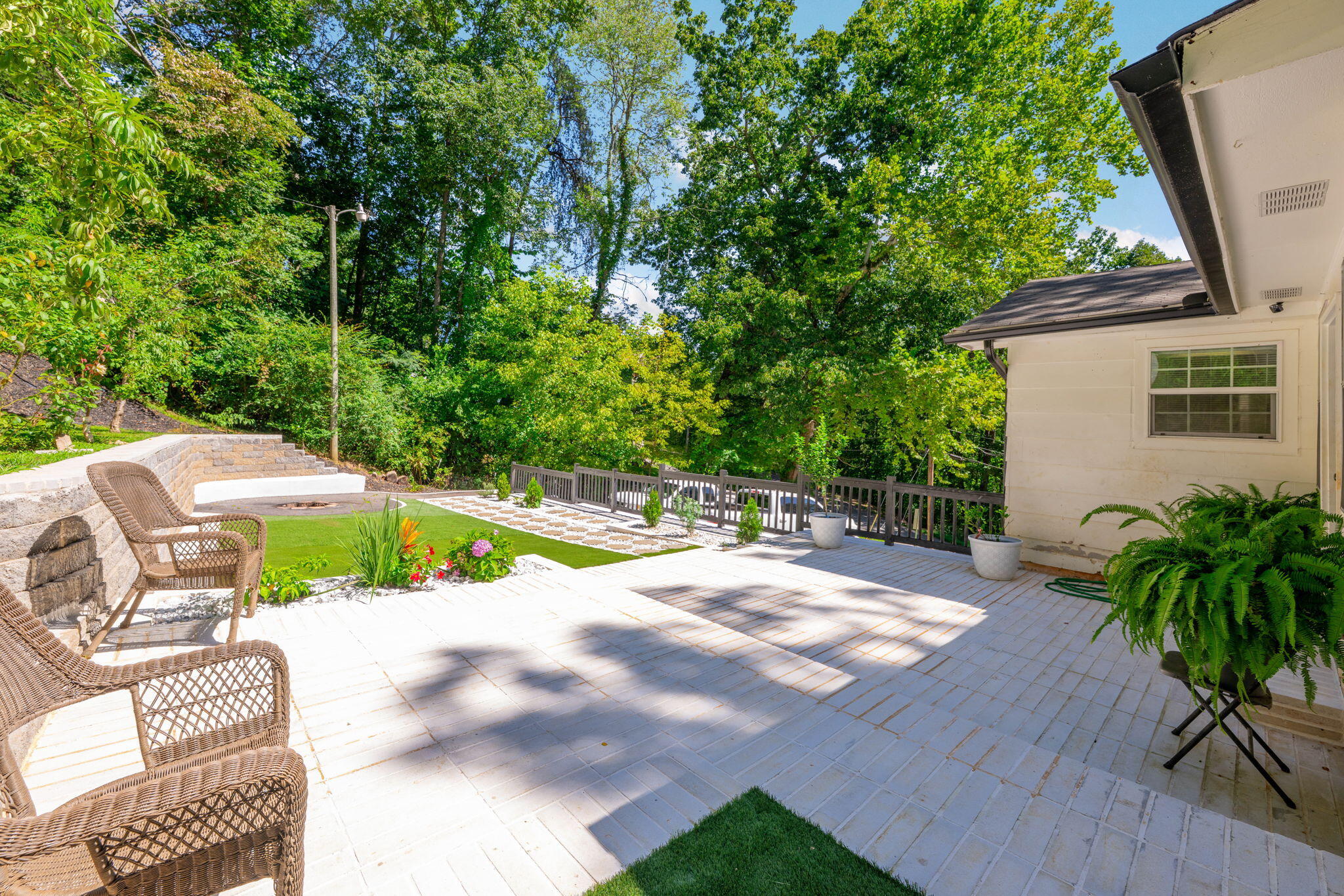 2904 Bryant Drive SW