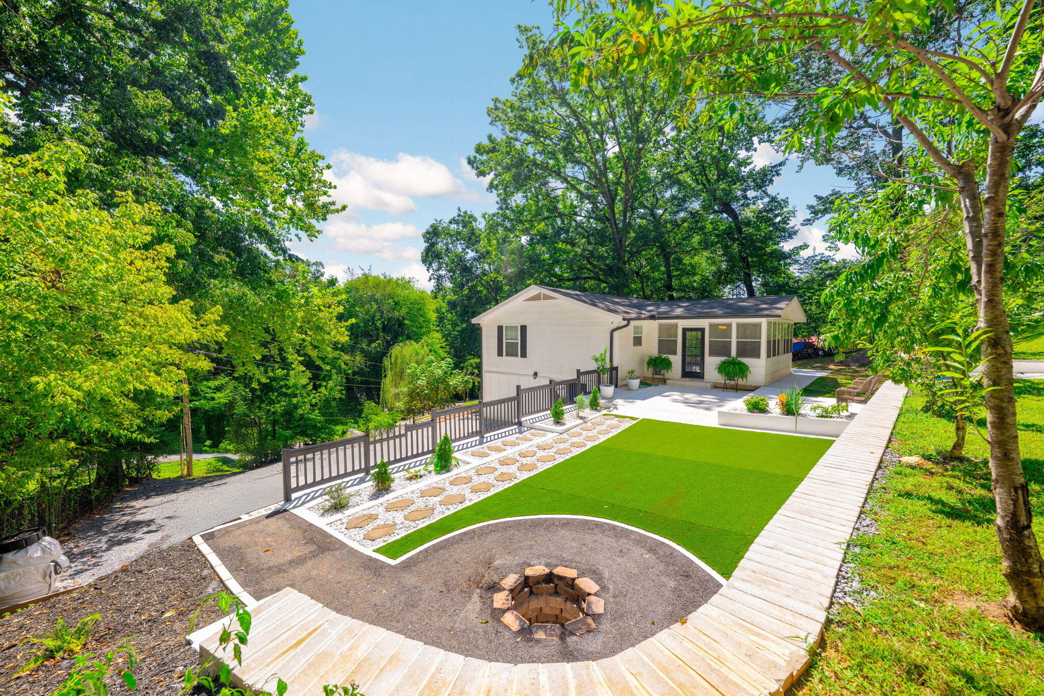 2904 Bryant Drive SW