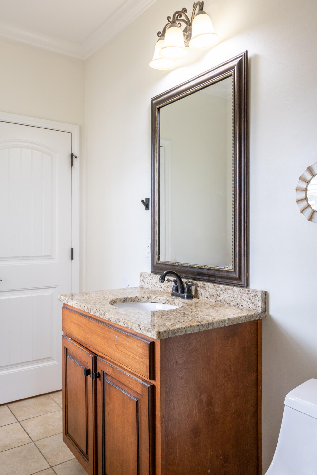 9901 Breeze Hill Lane