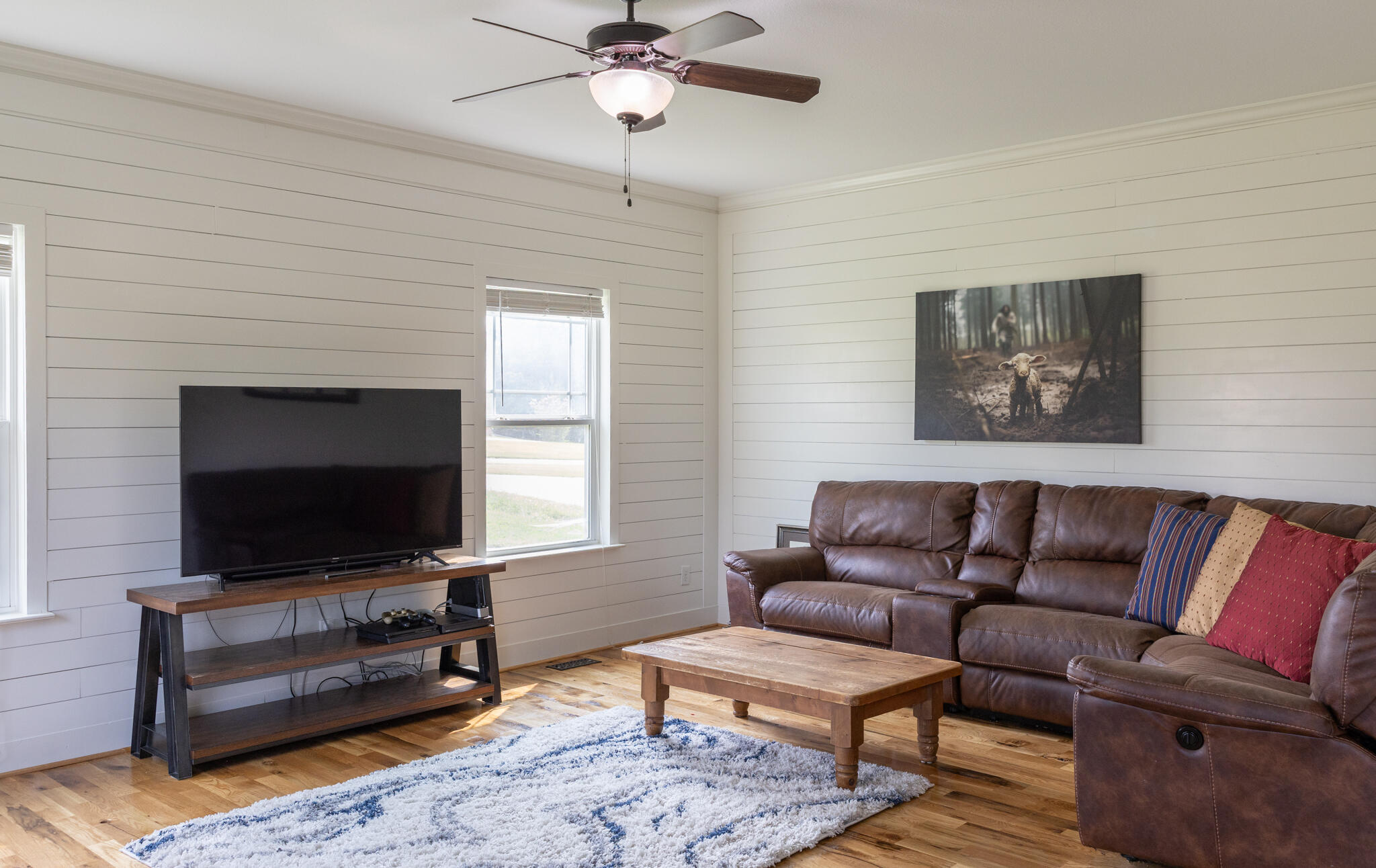 9901 Breeze Hill Lane