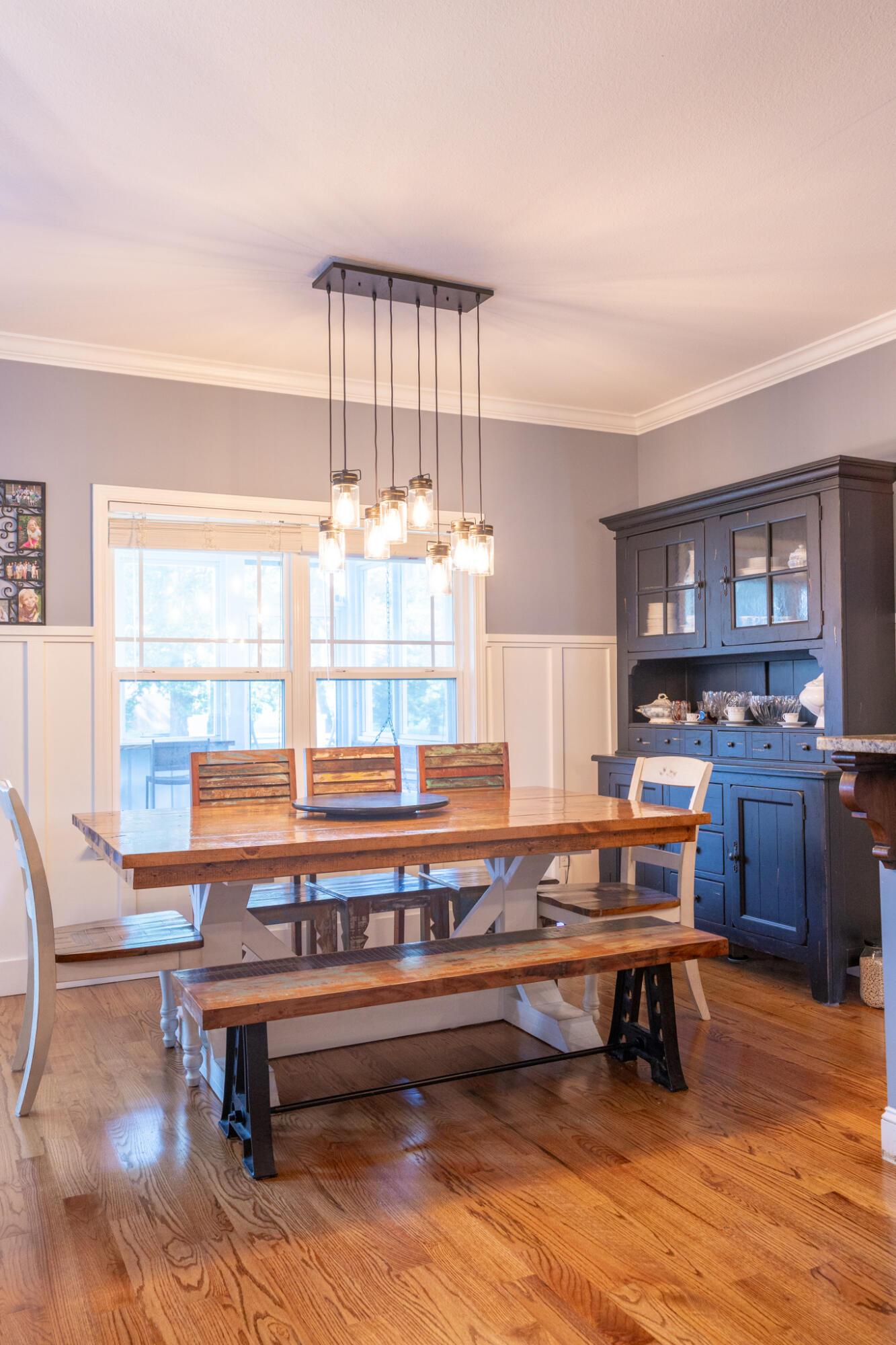 9901 Breeze Hill Lane