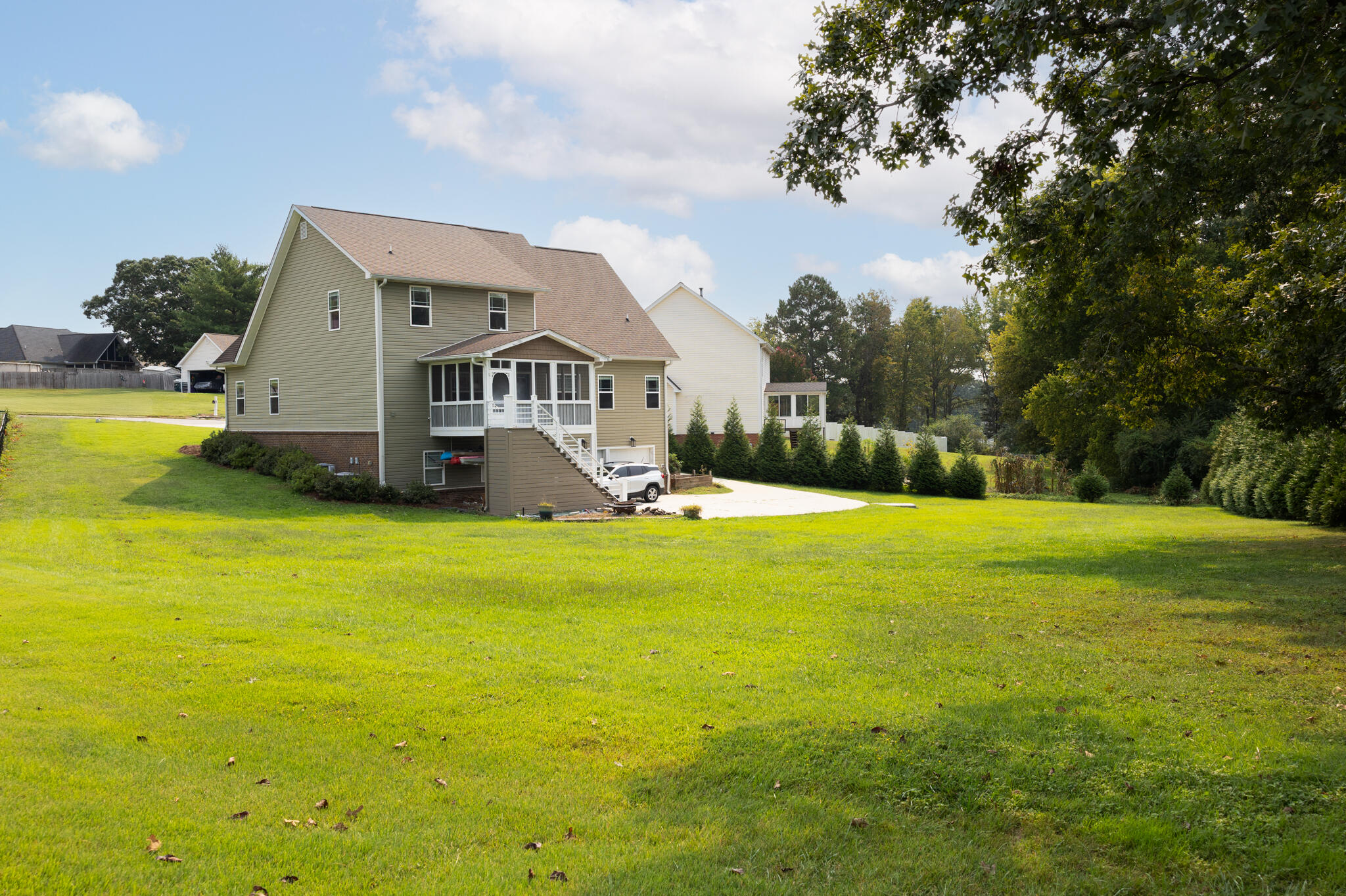 9901 Breeze Hill Lane