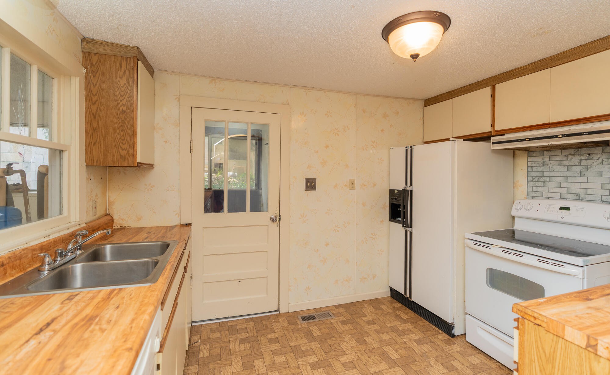 102 Mountain View Drive