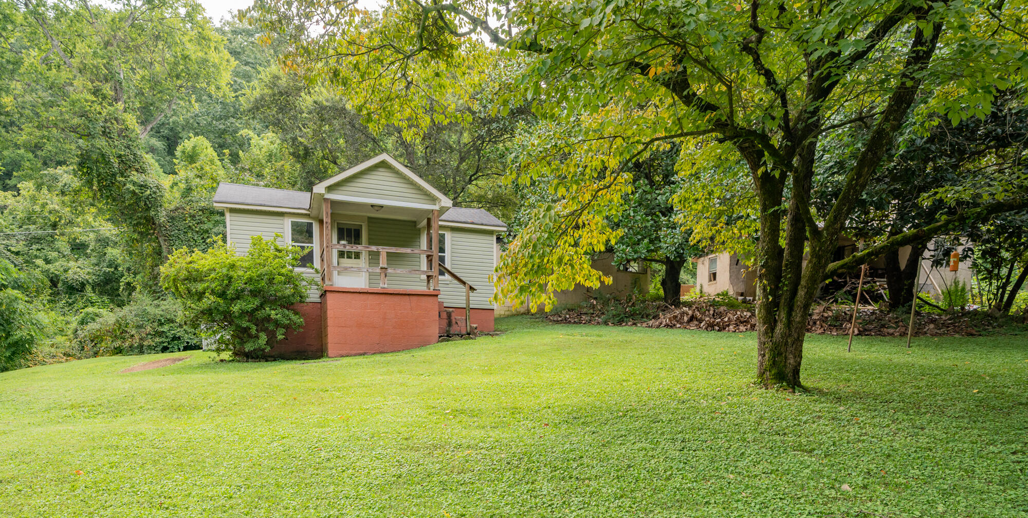 102 Mountain View Drive